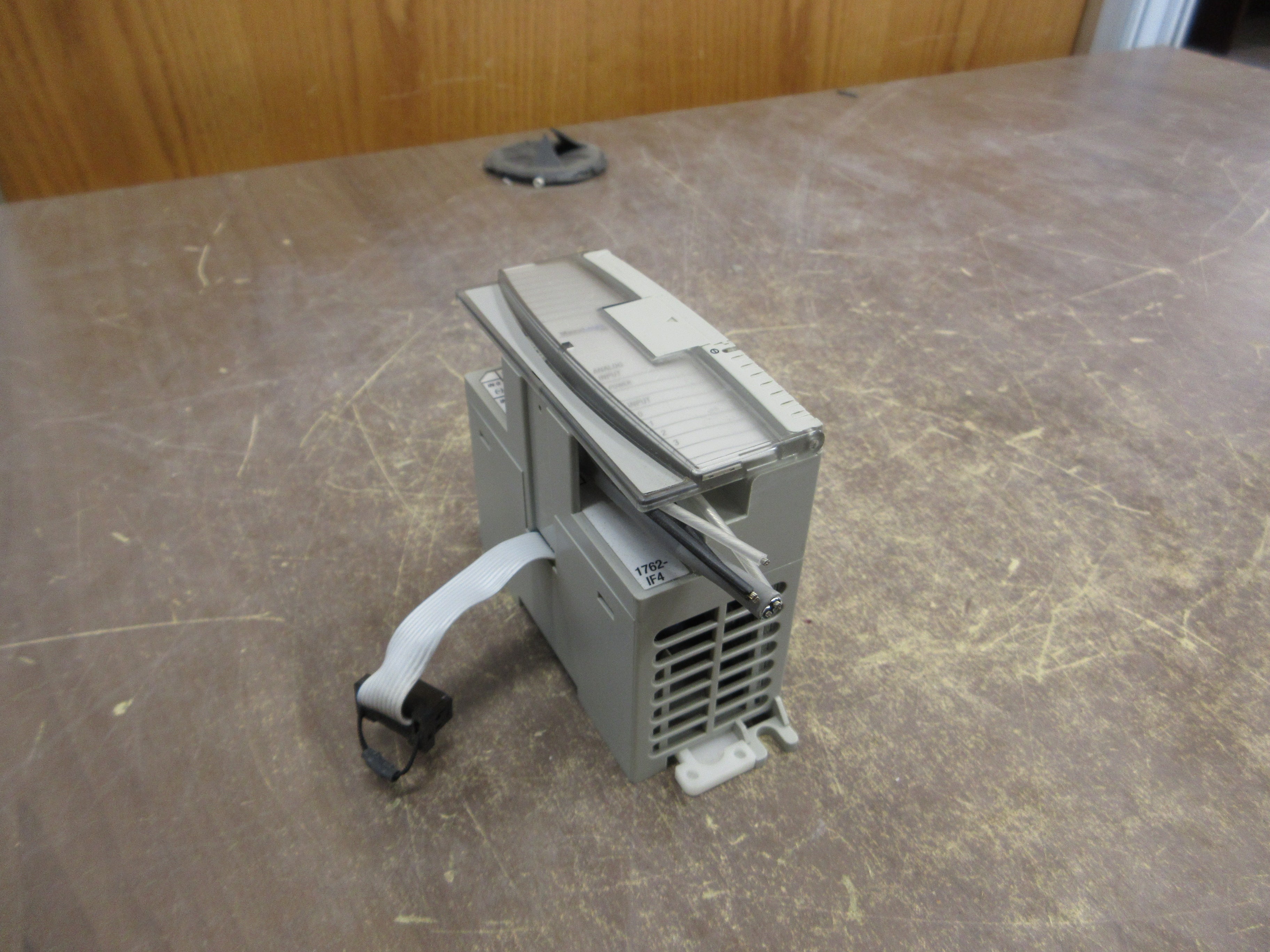 Allen-Bradley MicroLogix 1200 Analog Input Module 1762-IF4 Ser. A Rev. B Used