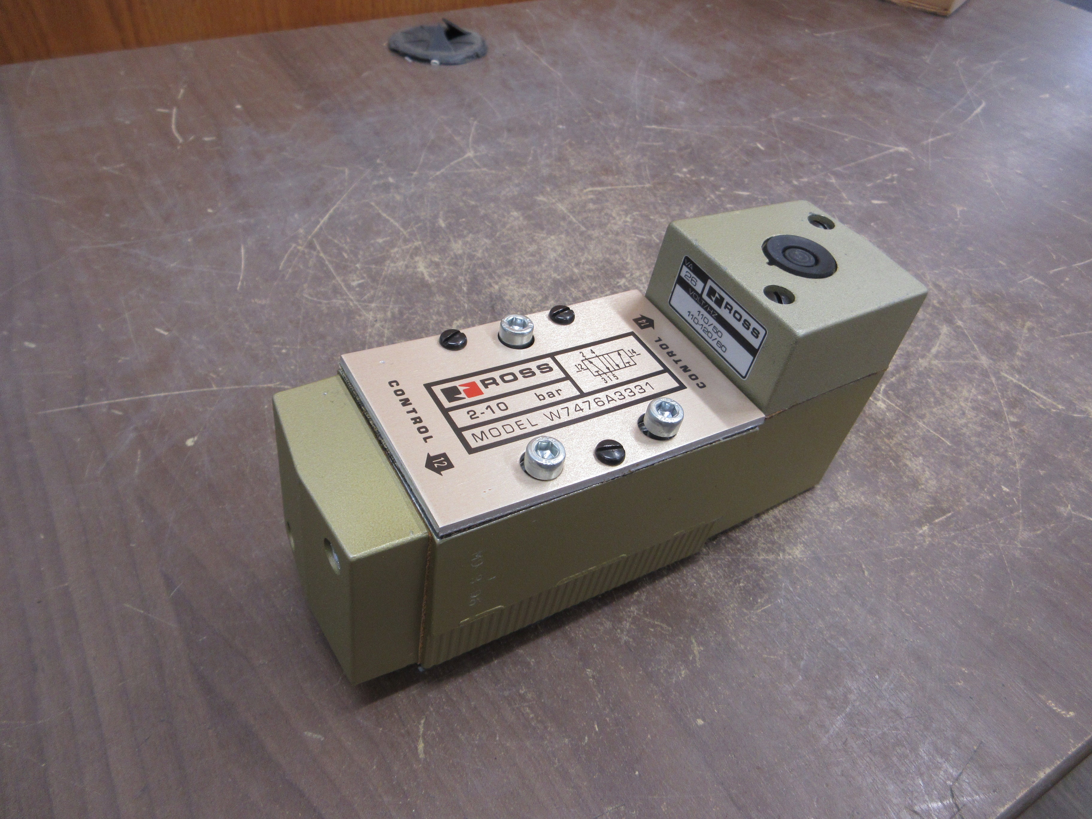 Ross Solenoid Valve W7476A3331 110-120V Coil New Surplus