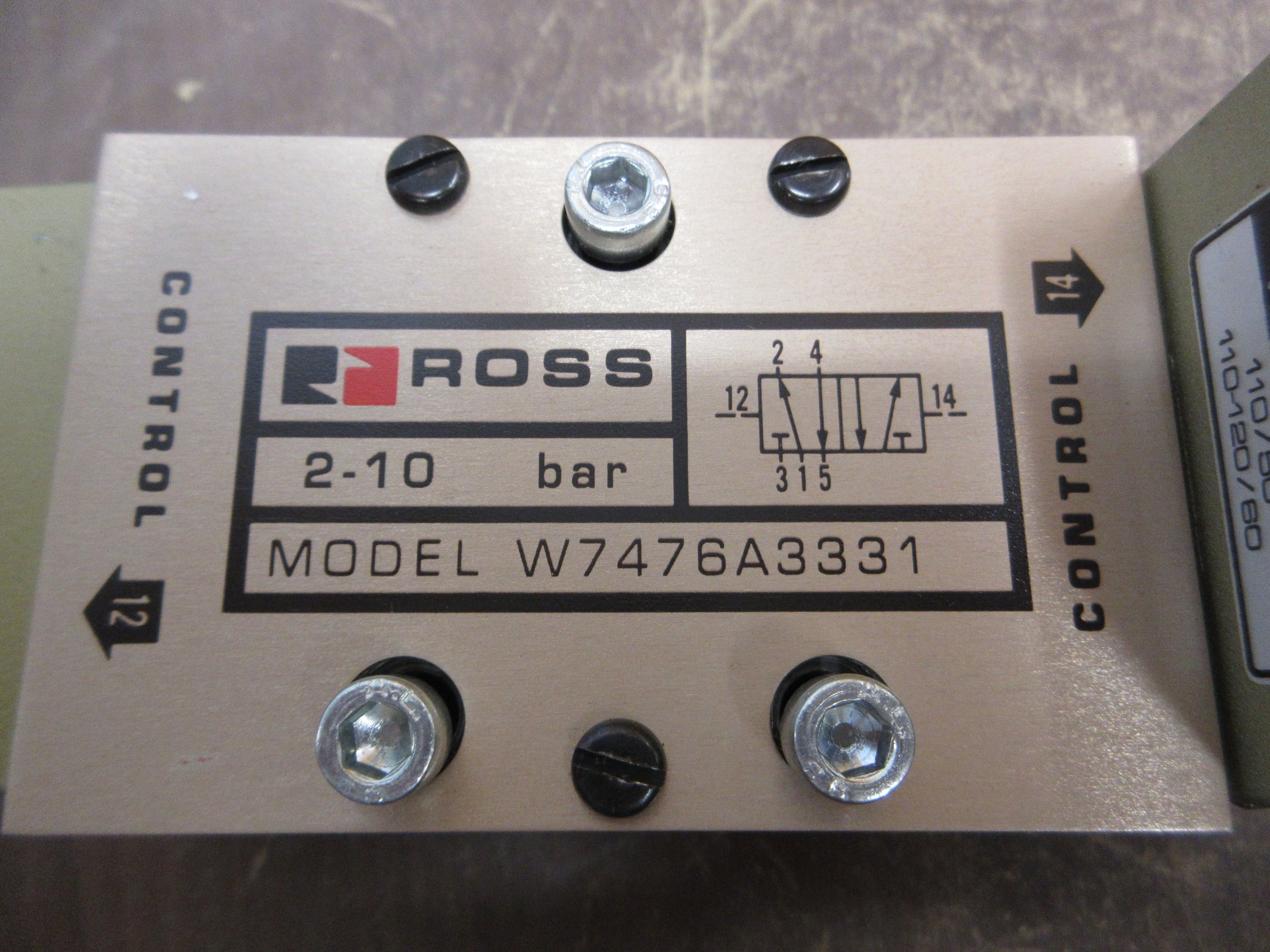 Ross Solenoid Valve W7476A3331 110-120V Coil New Surplus