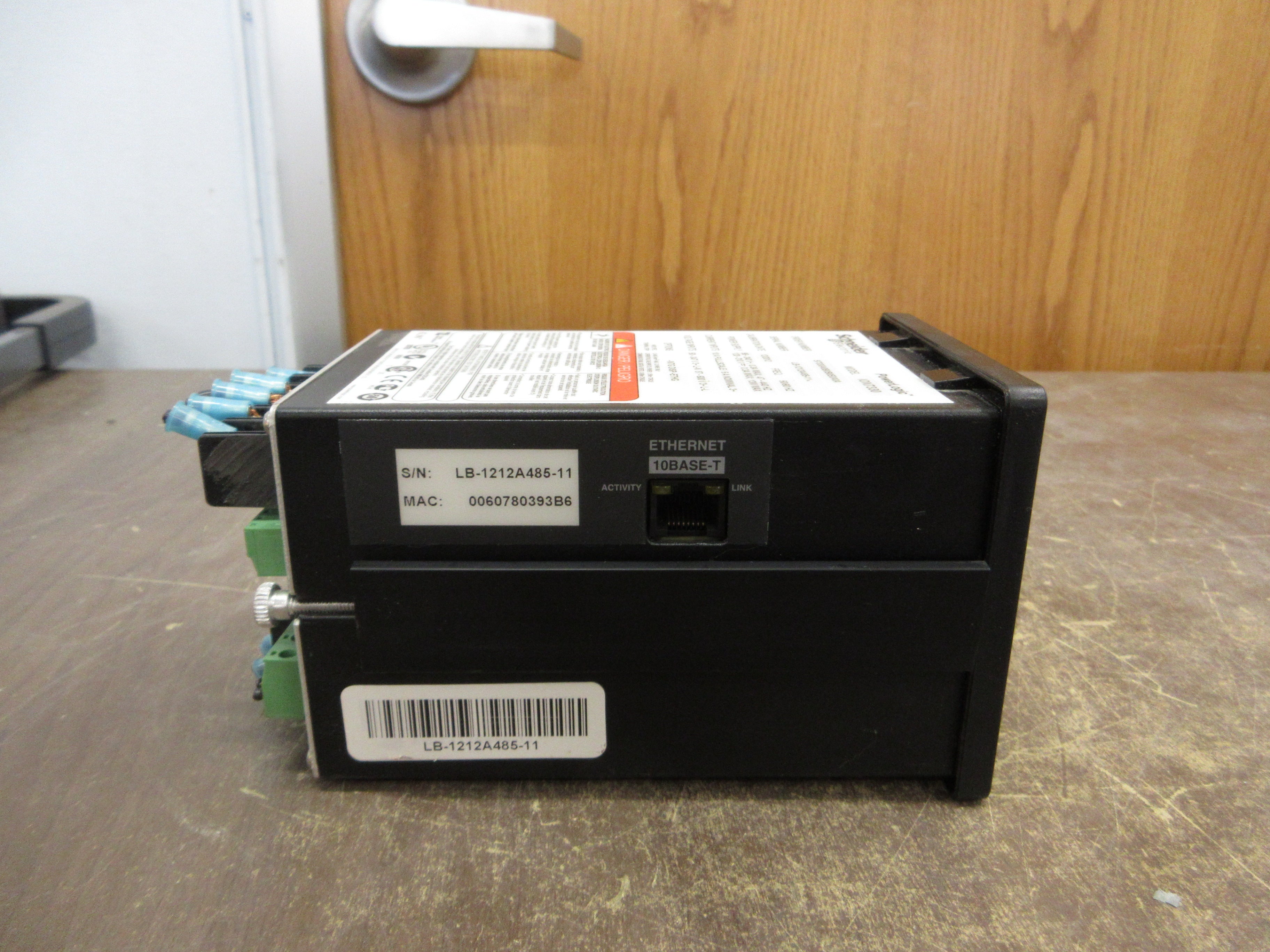 Square D PowerLogic ION7330 Power Meter S7330A0B0B0E0A0A Used