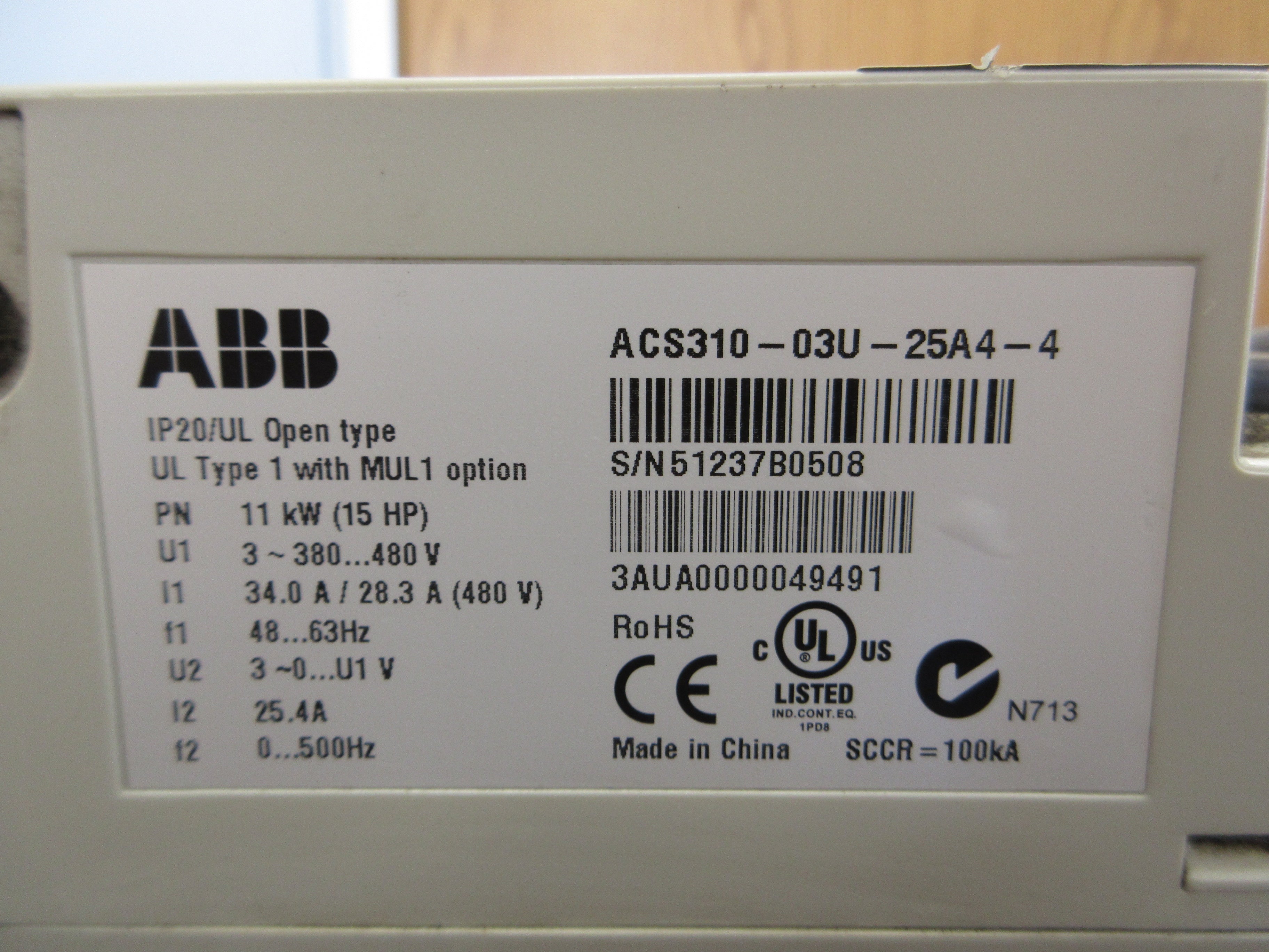 ABB ACS310 AC Drive ACS310-03U-25A4-4 15HP 3Ph w/ Keypad Used