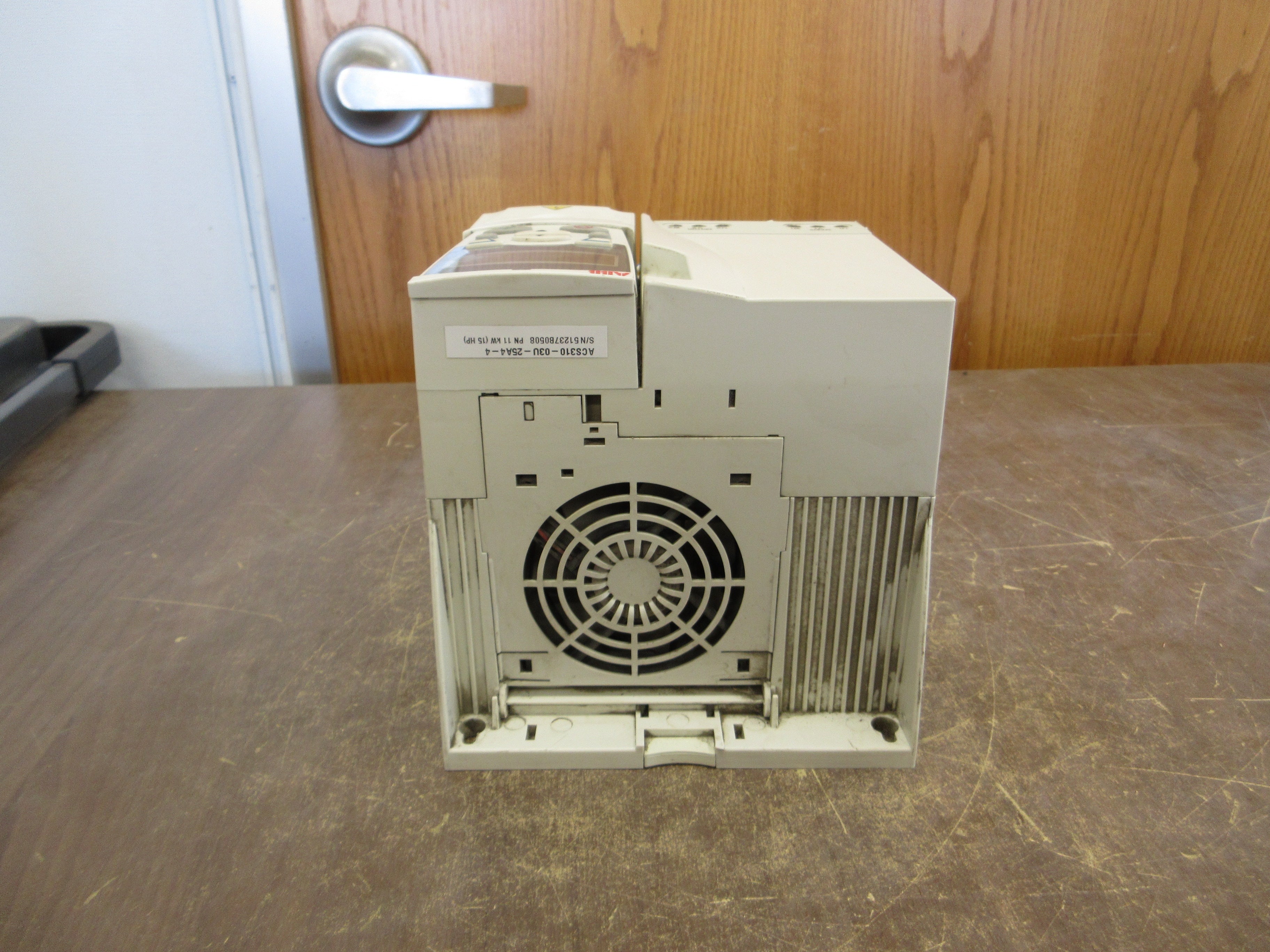 ABB ACS310 AC Drive ACS310-03U-25A4-4 15HP 3Ph w/ Keypad Used