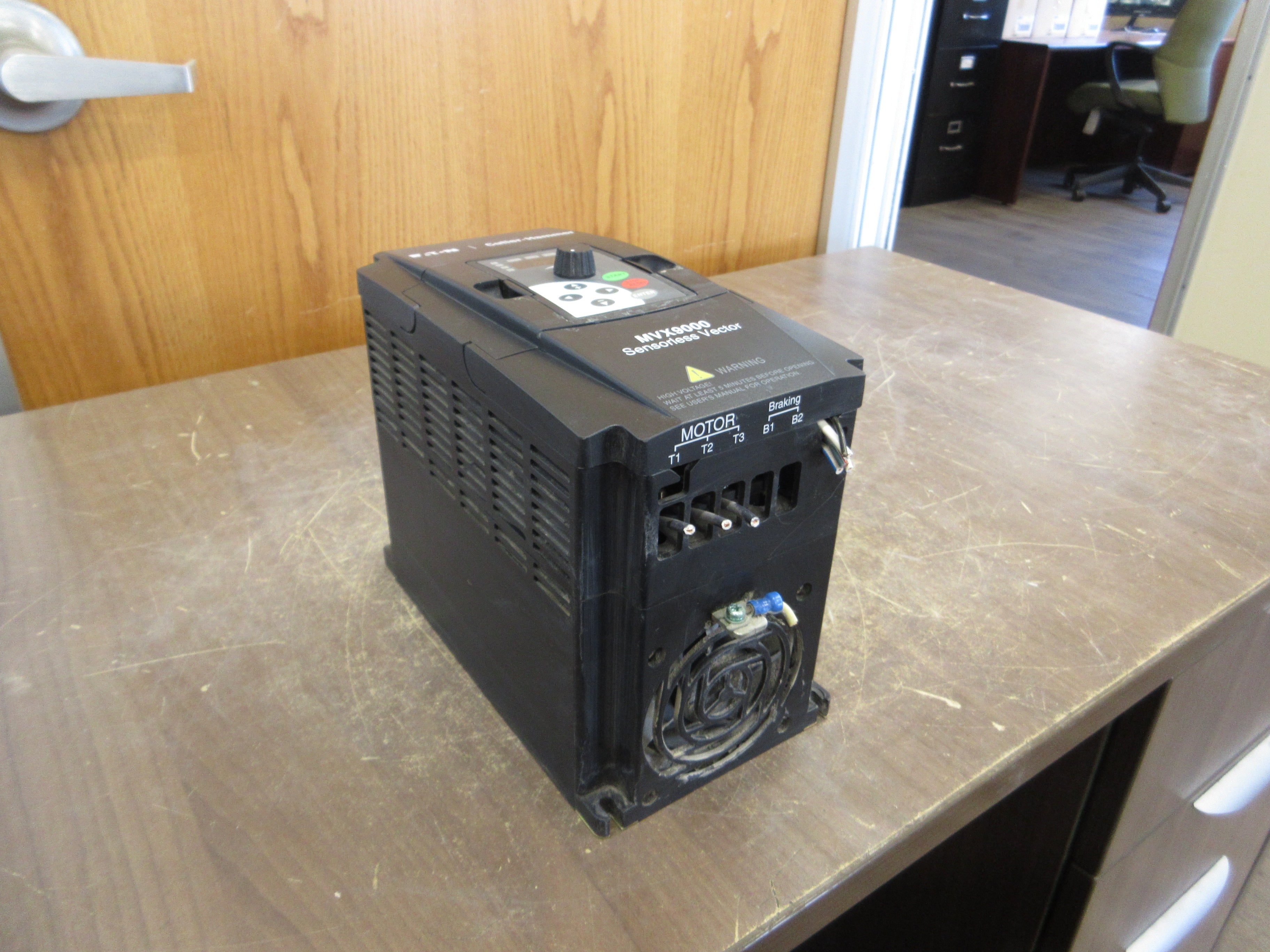 Eaton MVX9000 AC Drive MVX005A0-4 5HP 3Ph w/ Keypad Used