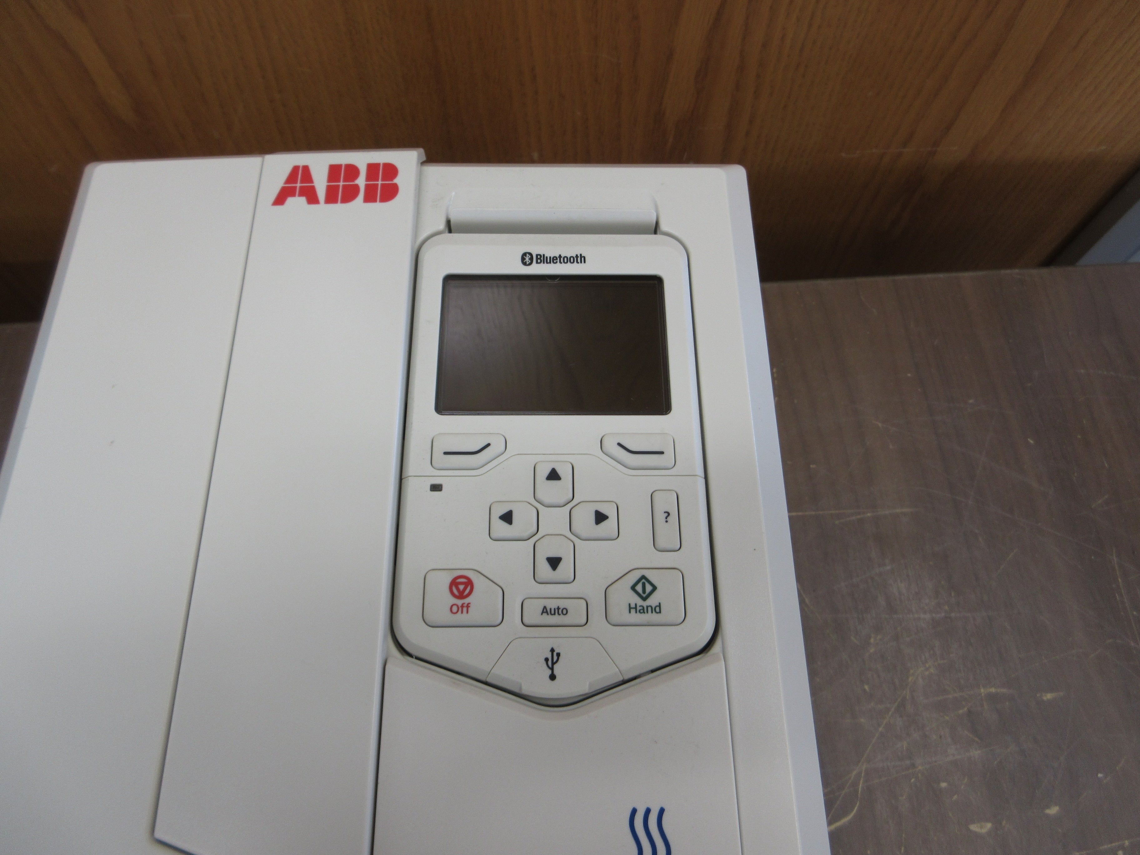 ABB ACH580 AC Drive ACH580-01-034A-4+0J400+P922 25HP 3Ph w/ Keypad Used