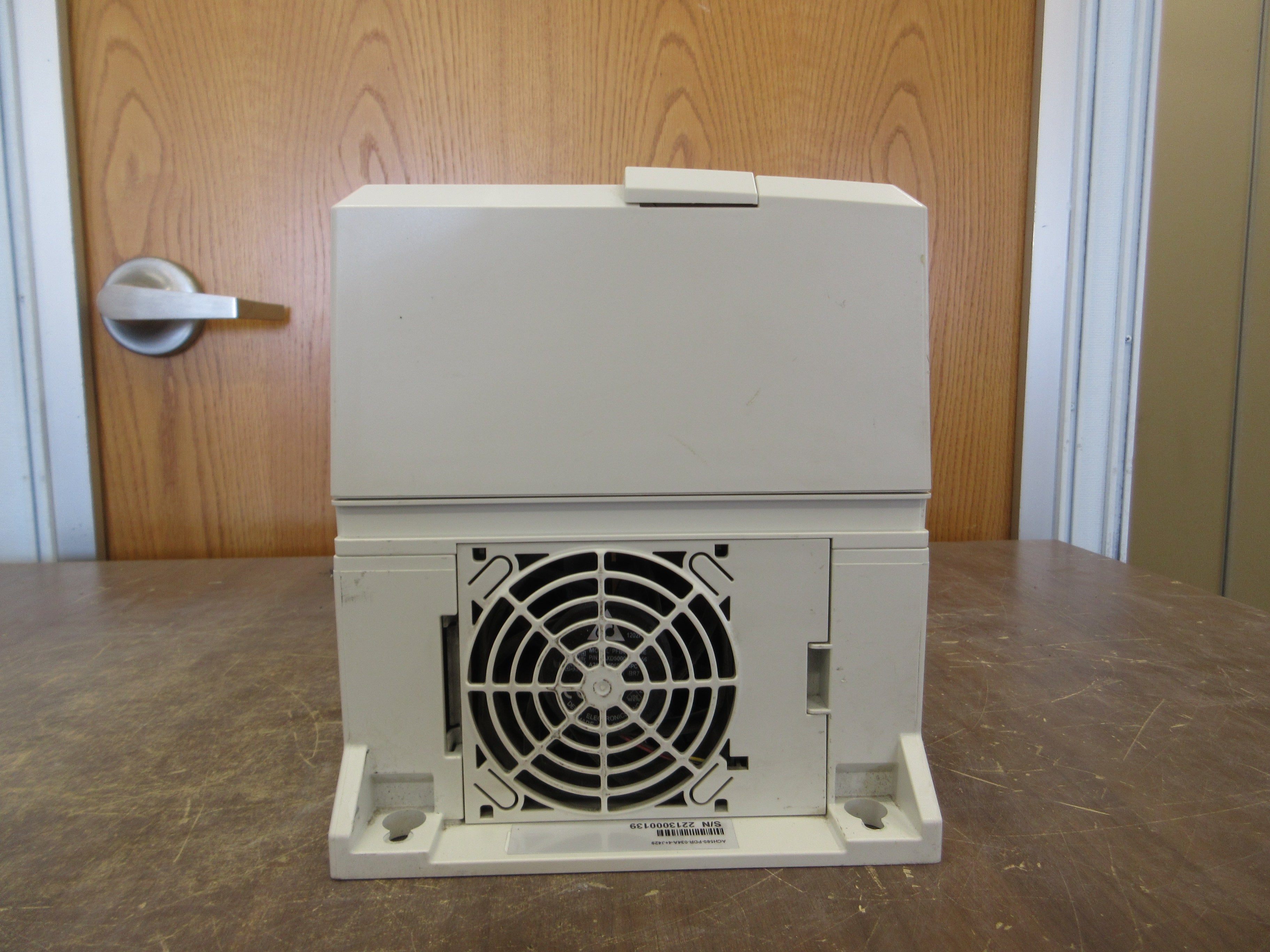 ABB ACH580 AC Drive ACH580-01-034A-4+0J400+P922 25HP 3Ph w/ Keypad Used