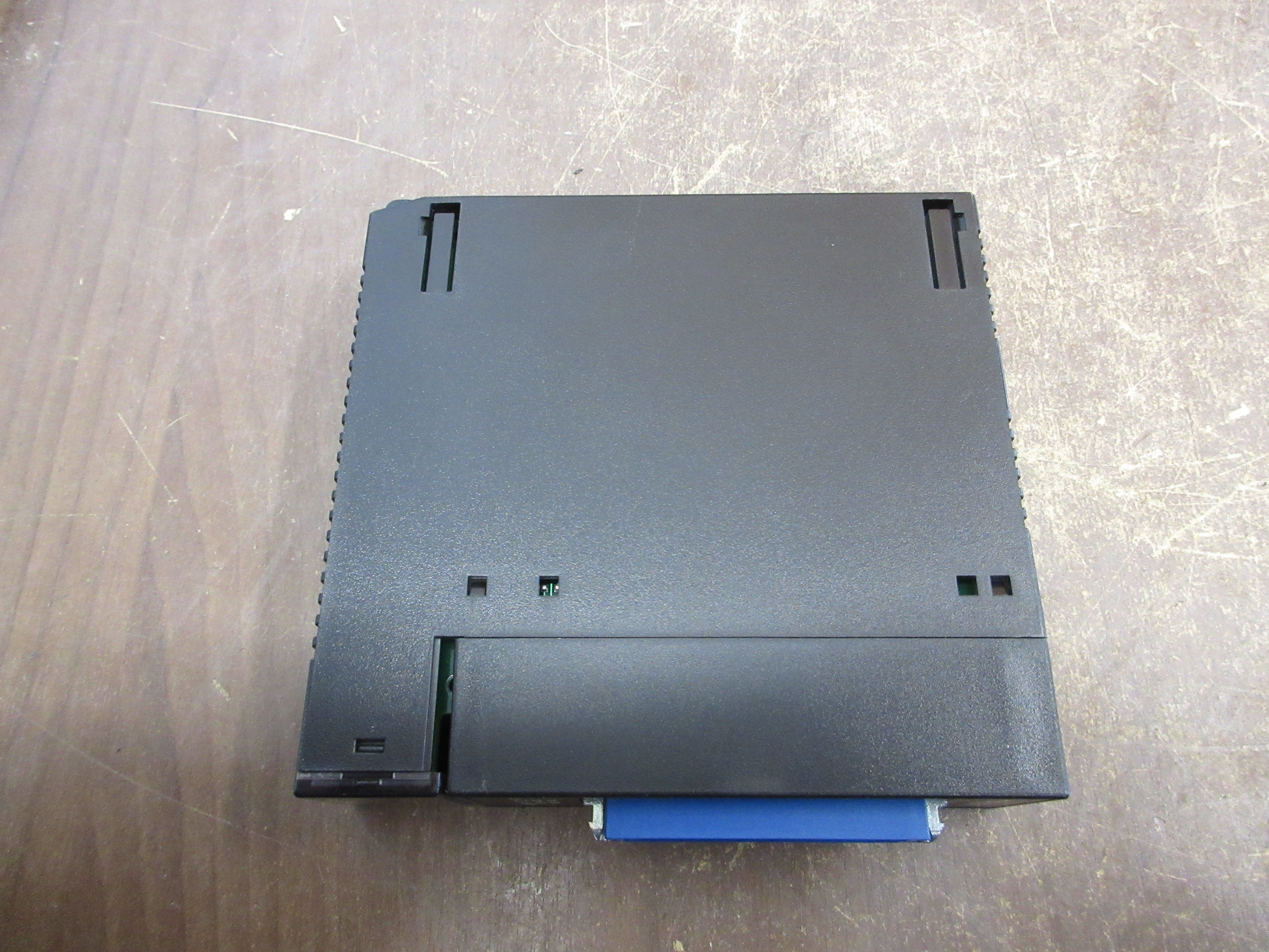 GE Fanuc Output Module IC693MDL751CA 12-24VDC 32PT Used