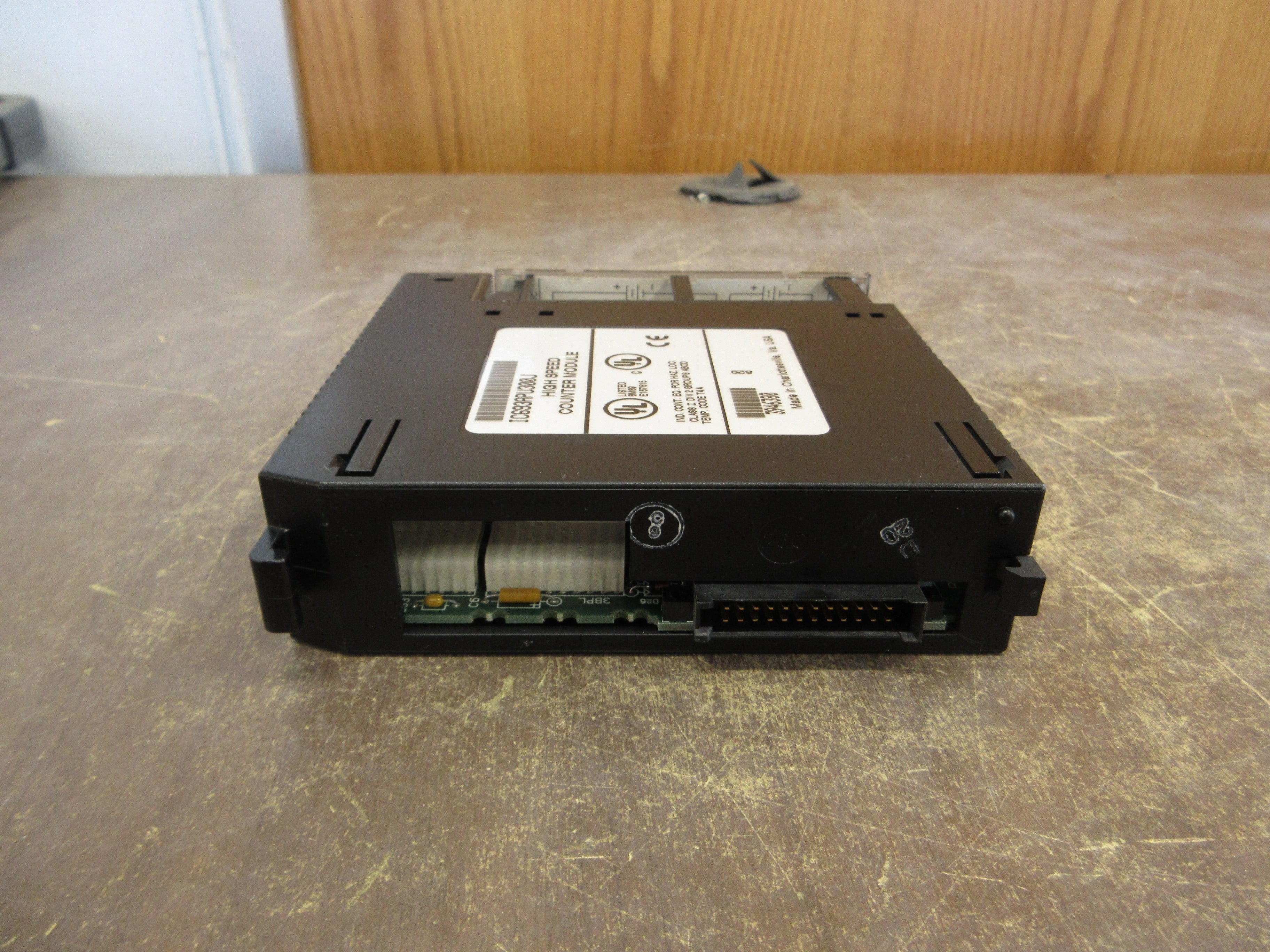 GE Fanuc High Speed Counter Module IC693APU300J Used