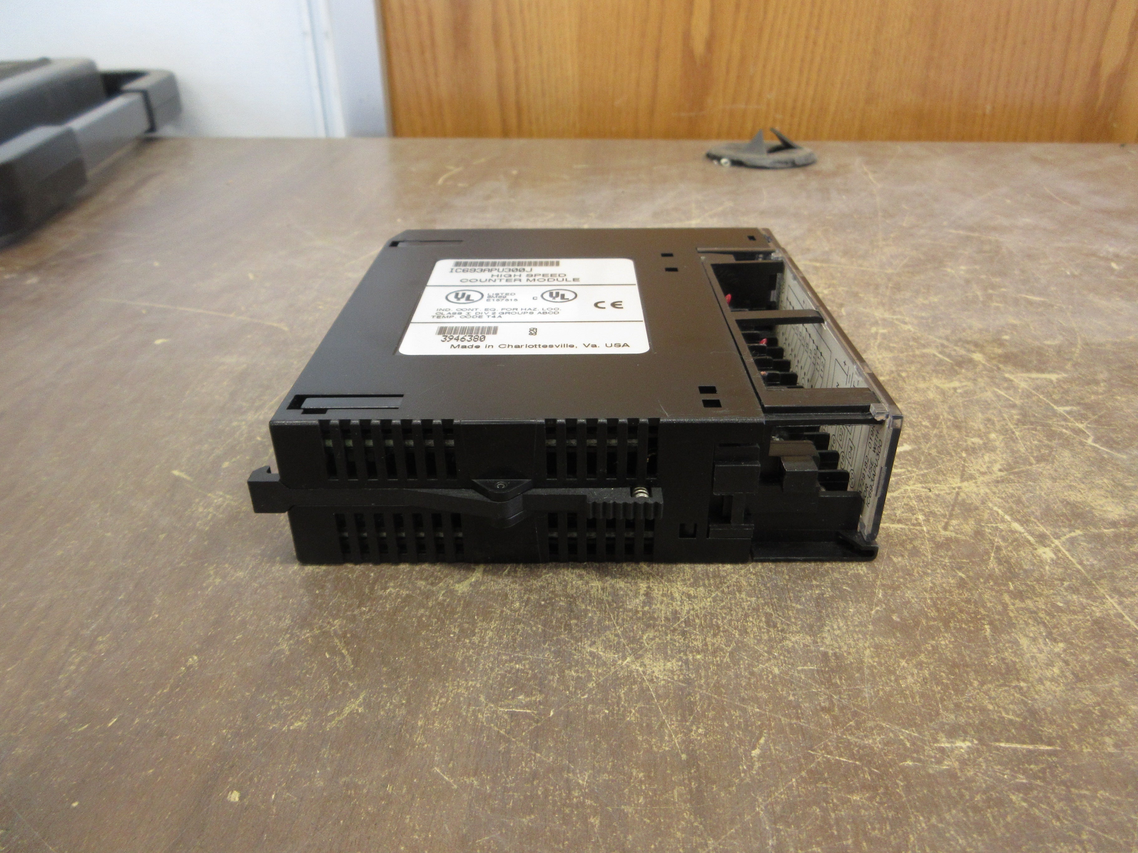 GE Fanuc High Speed Counter Module IC693APU300J Used