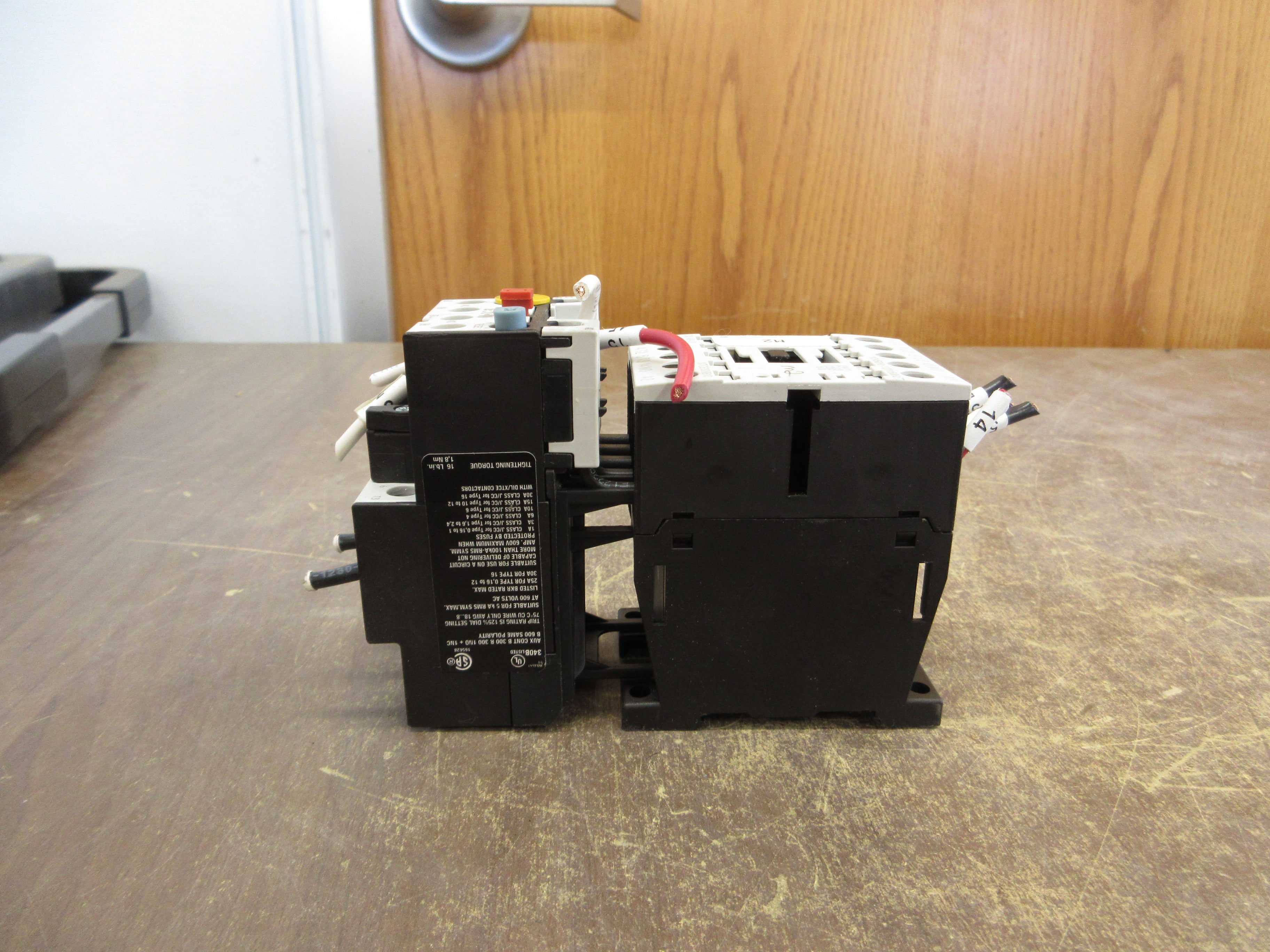 Eaton Starter DIL M9-10 XTCE009B10 / ZB12-6 XTOB006BC1 120V Coil Trip: 4-6A Used