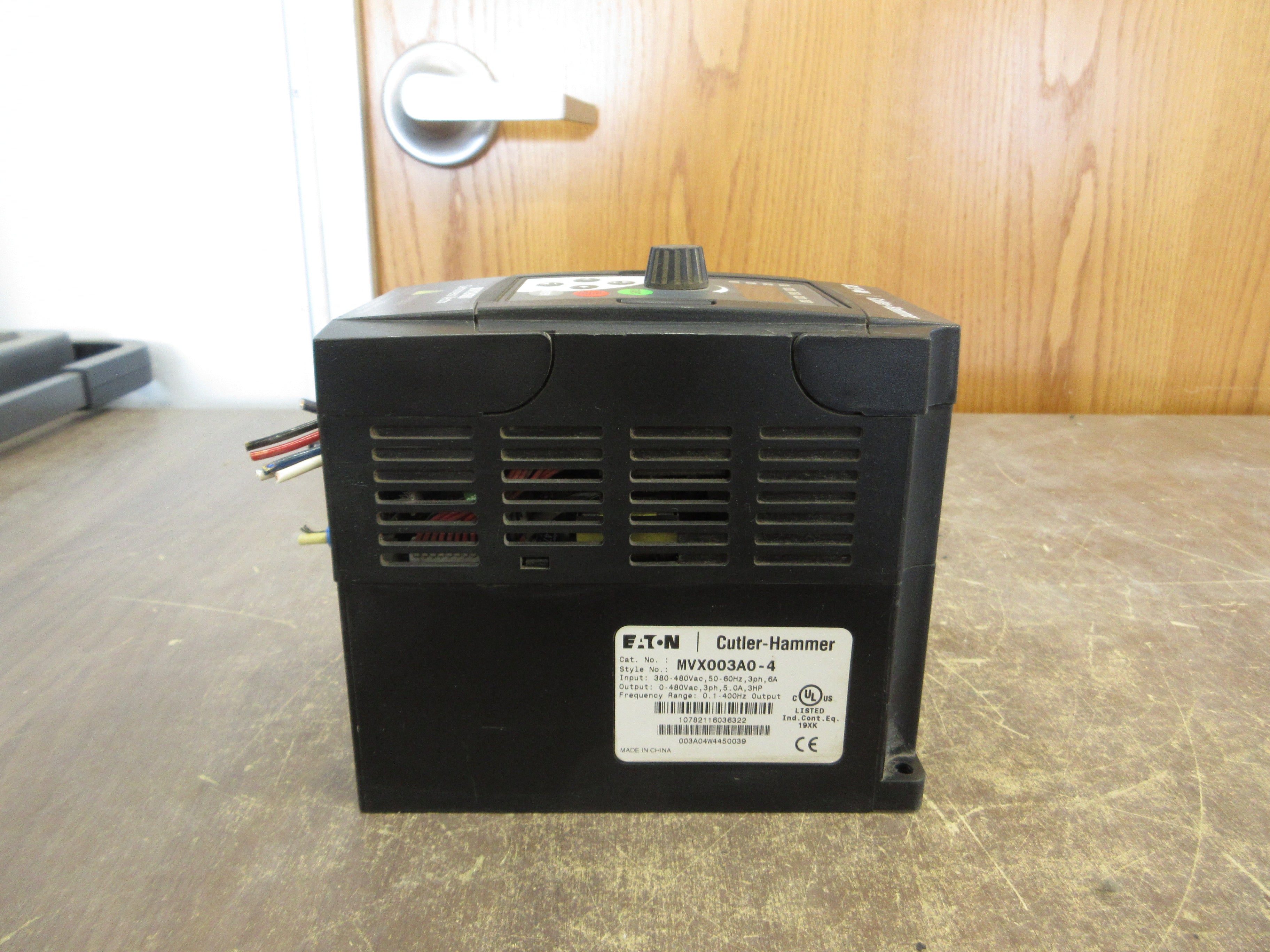 Eaton MVX9000 AC Drive MVX003A0-4 3HP 3Ph w/ Keypad Used