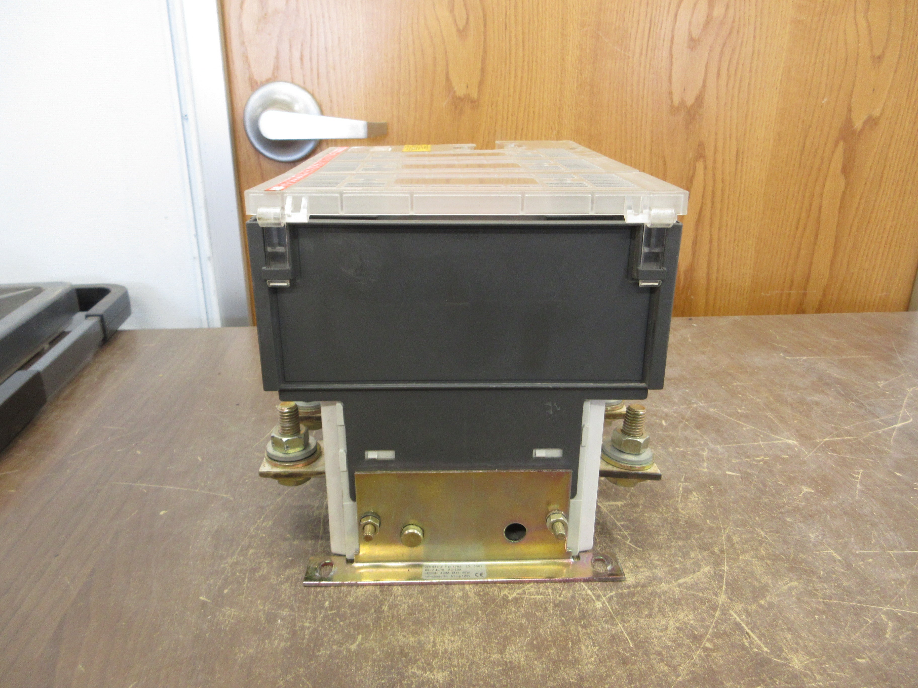 ABB Fusible Disconnect Switch OES400J3 400A 600V 3P (3) 350A Fuses *No Handle*