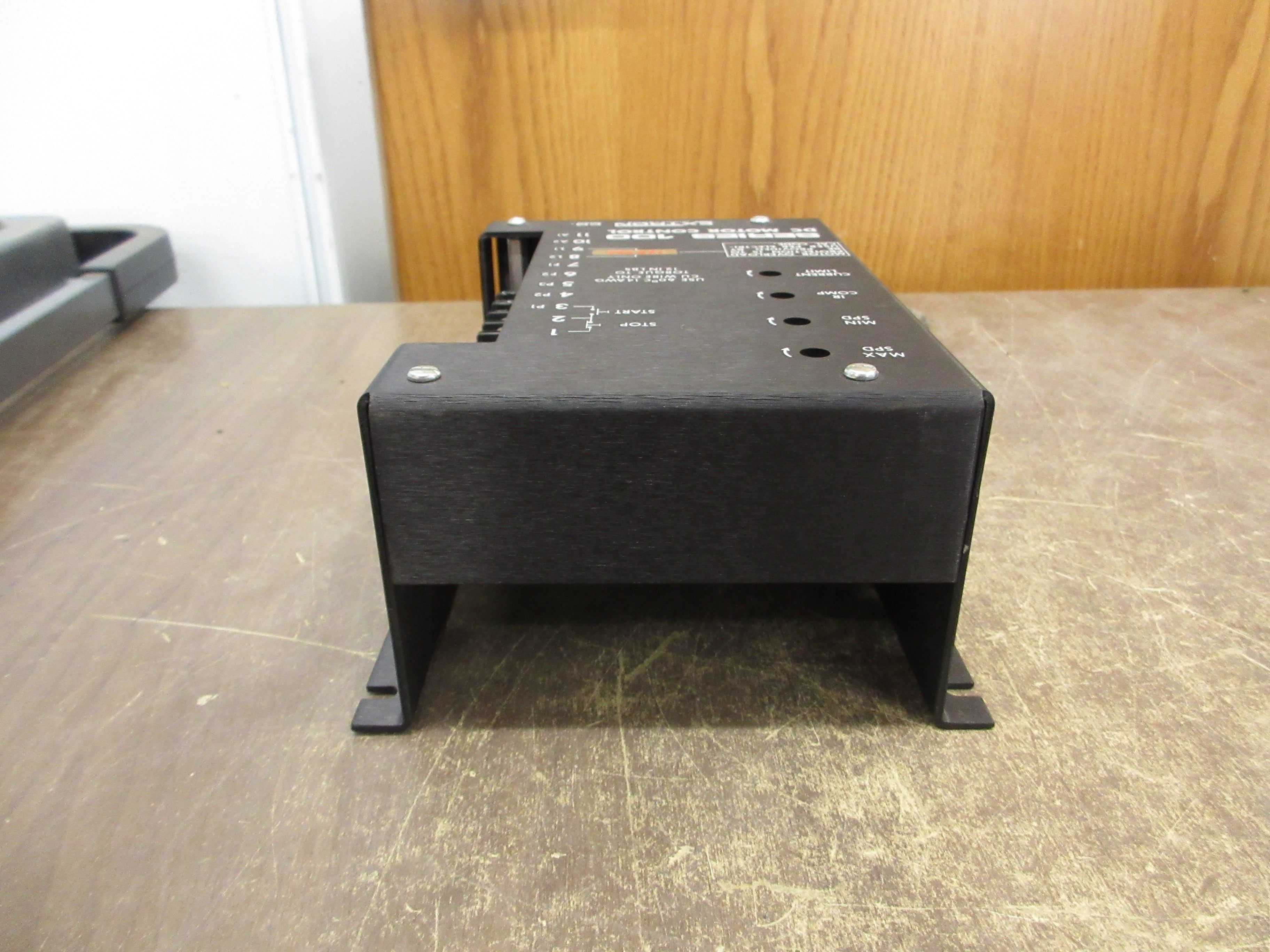 Extron DC Motor Control 100-10 1/4 to 3/4HP Armature: 90 VDC Field: 100 VDC