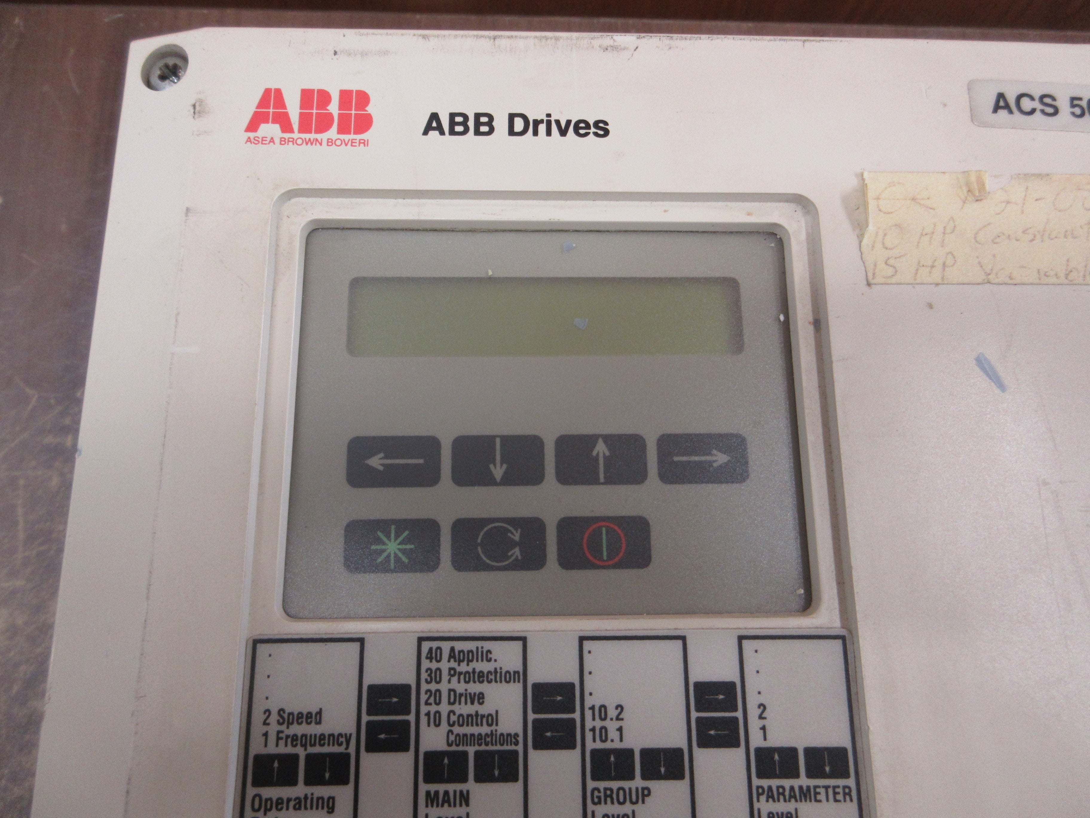 ABB ACS501 AC Drive ACS501-010-4-00P5 10HP 3Ph Used