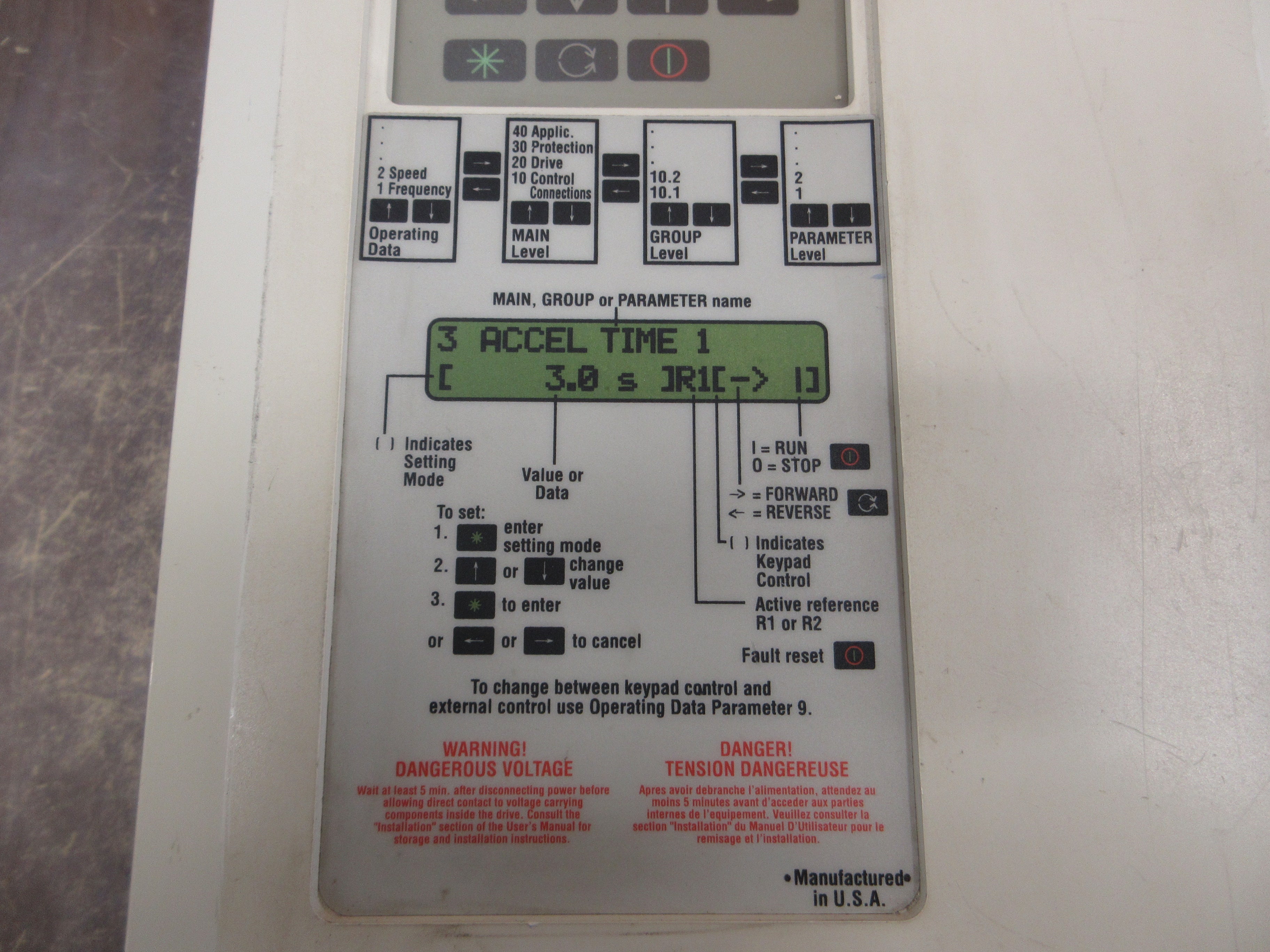 ABB ACS501 AC Drive ACS501-010-4-00P5 10HP 3Ph Used
