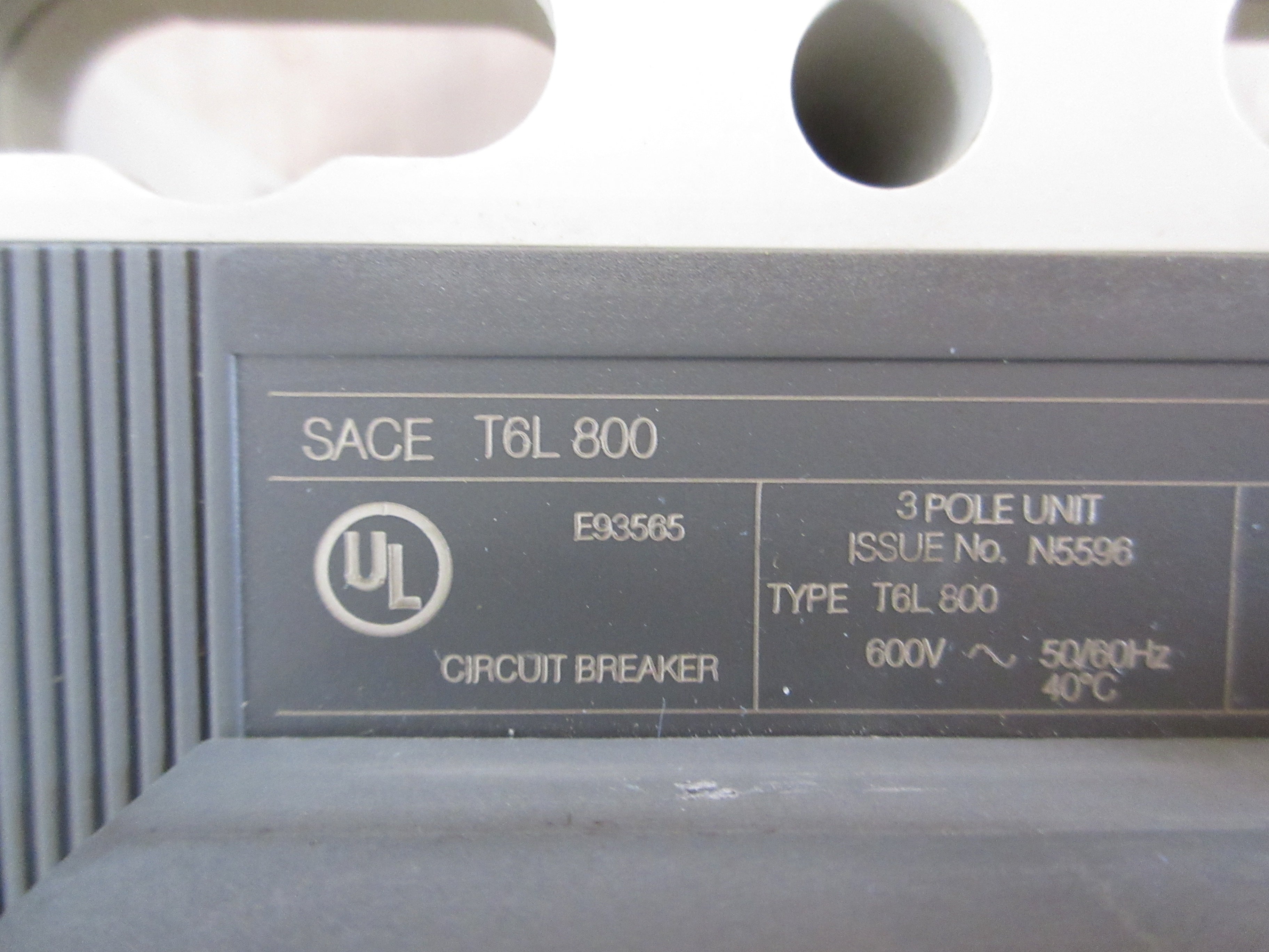 ABB SACE Tmax Breaker Disconnect T6L 800 / PR222DS/P 800A 600V 3P Used