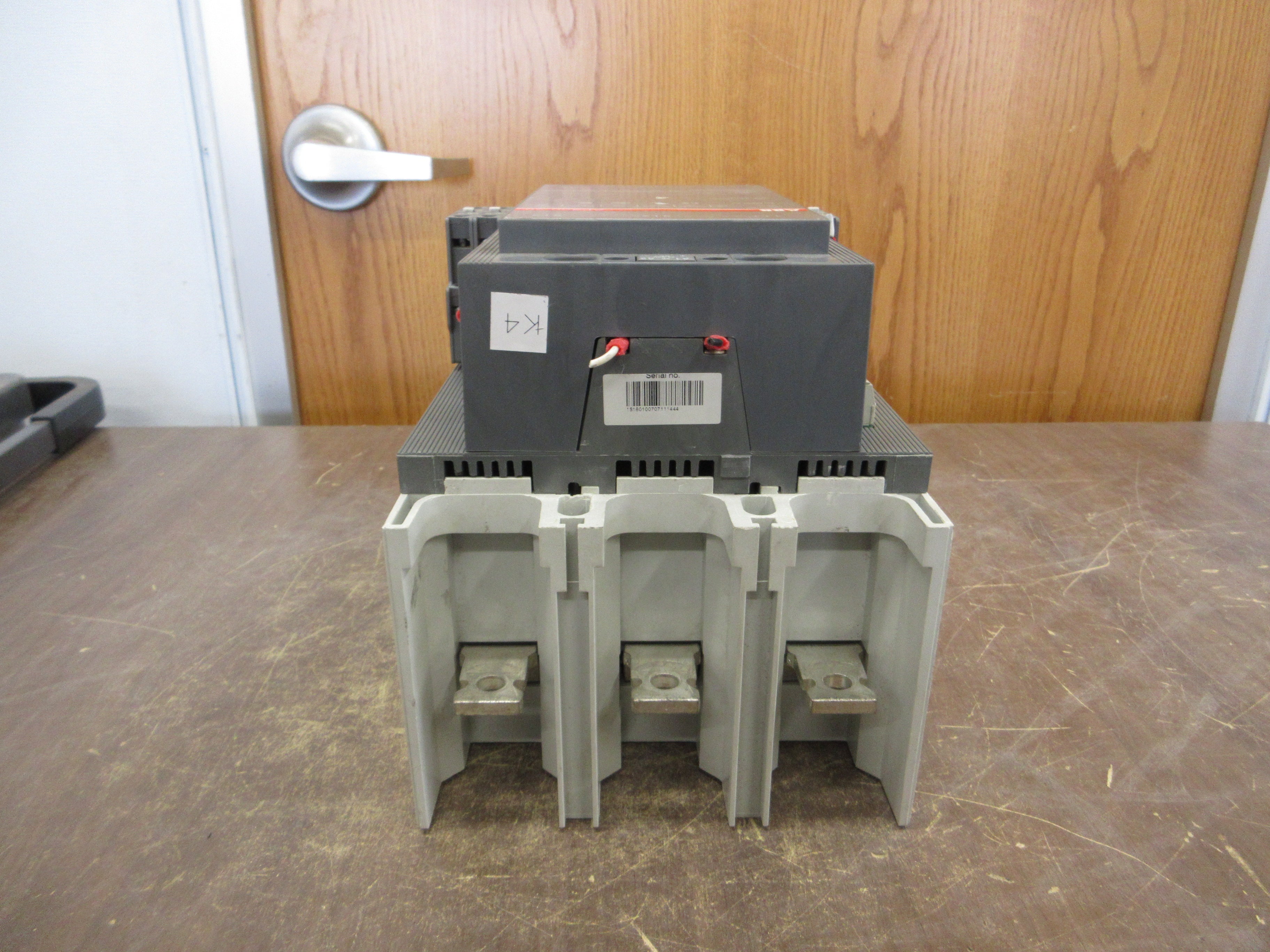 ABB Contactor AF460-30 24-60VDC Coil 650A 600V w/ (3) Aux Contacts Used