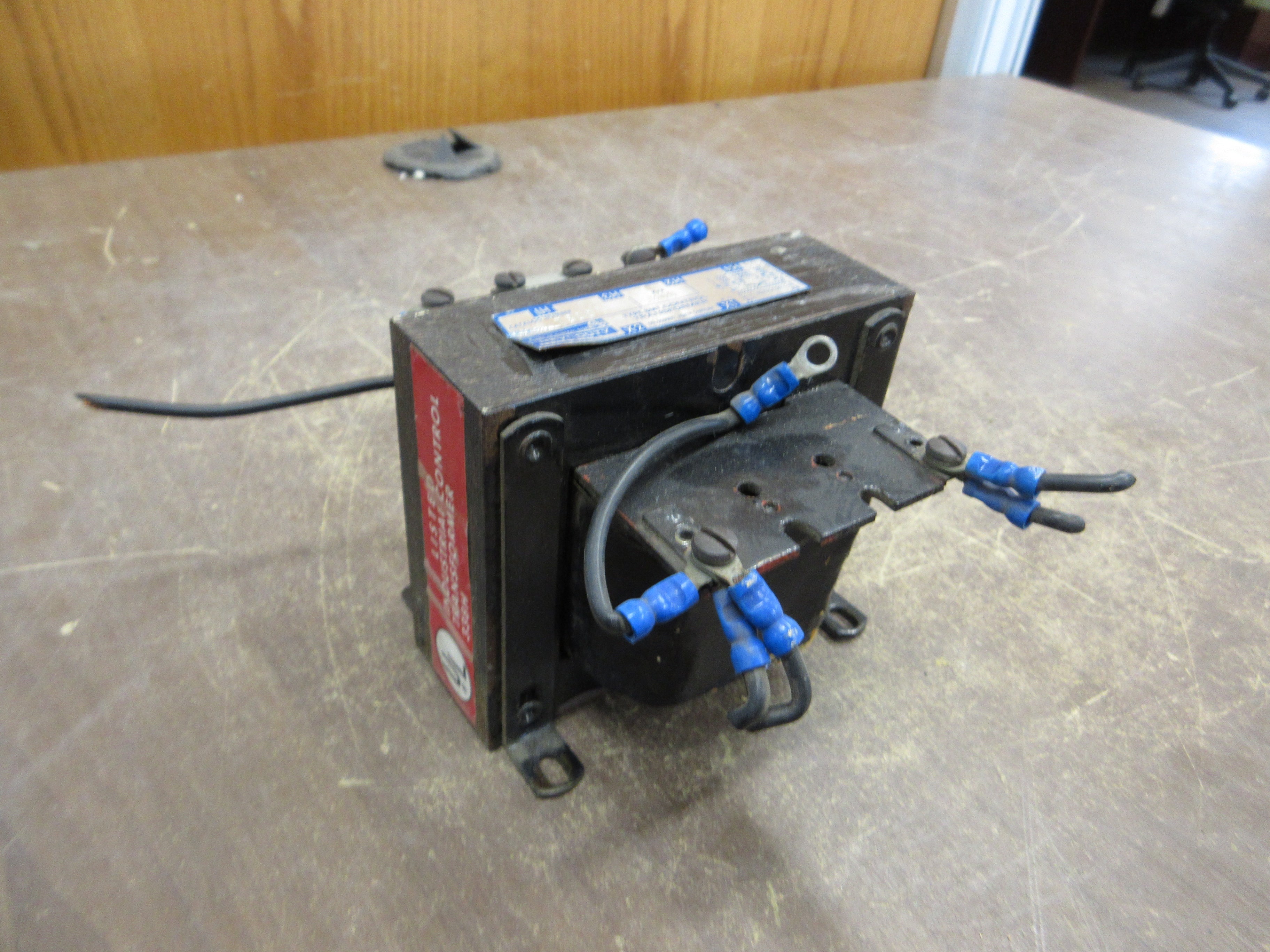 Hevi-Duty Type SMT Control Transformer T300 0.300kVA Pri: 240/480V Sec: 120V