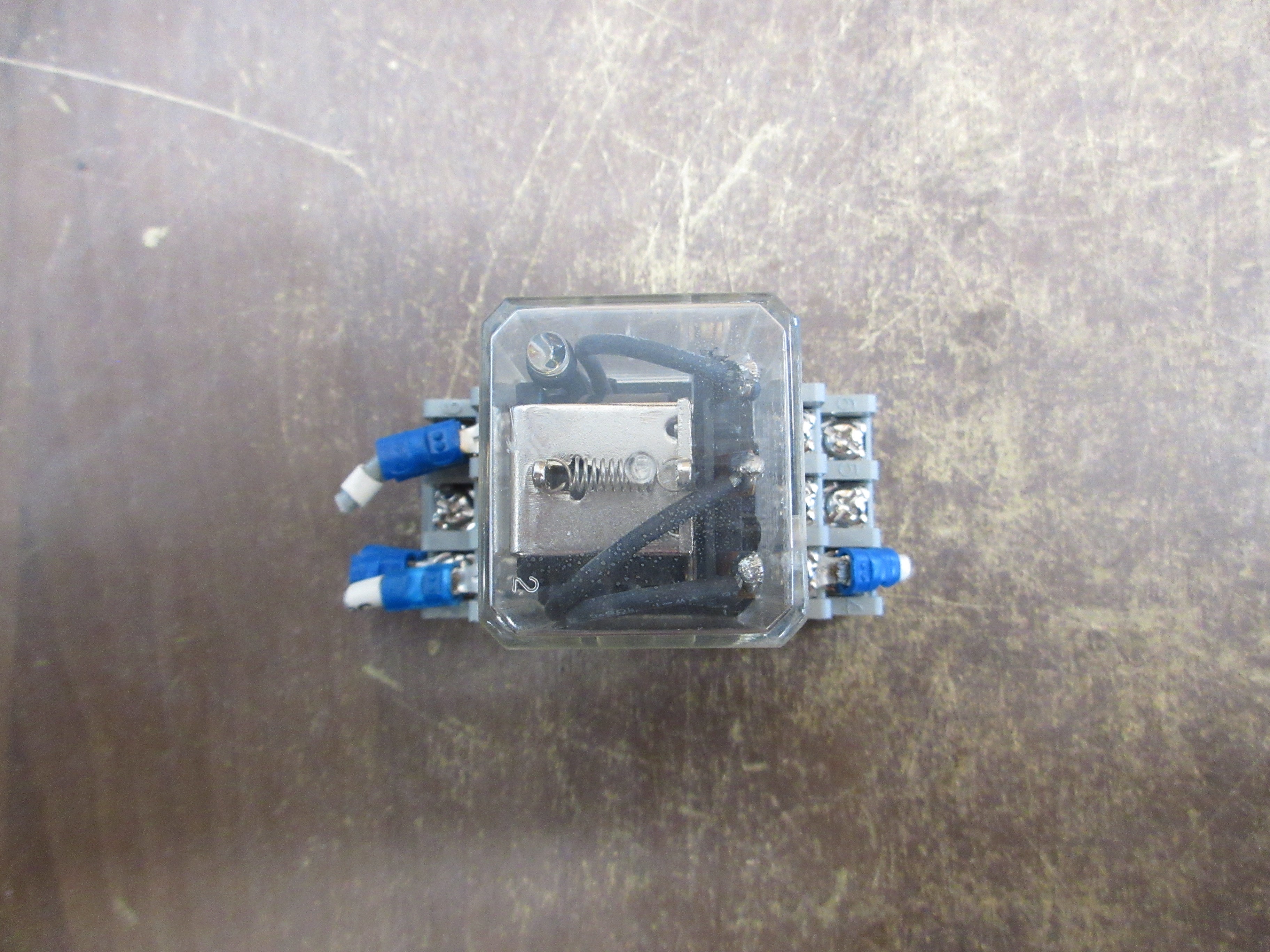 Magnecraft Struthers-Dunn Relay A283XCXCL 24VDC Coil w/Base *Cracked Relay* Used