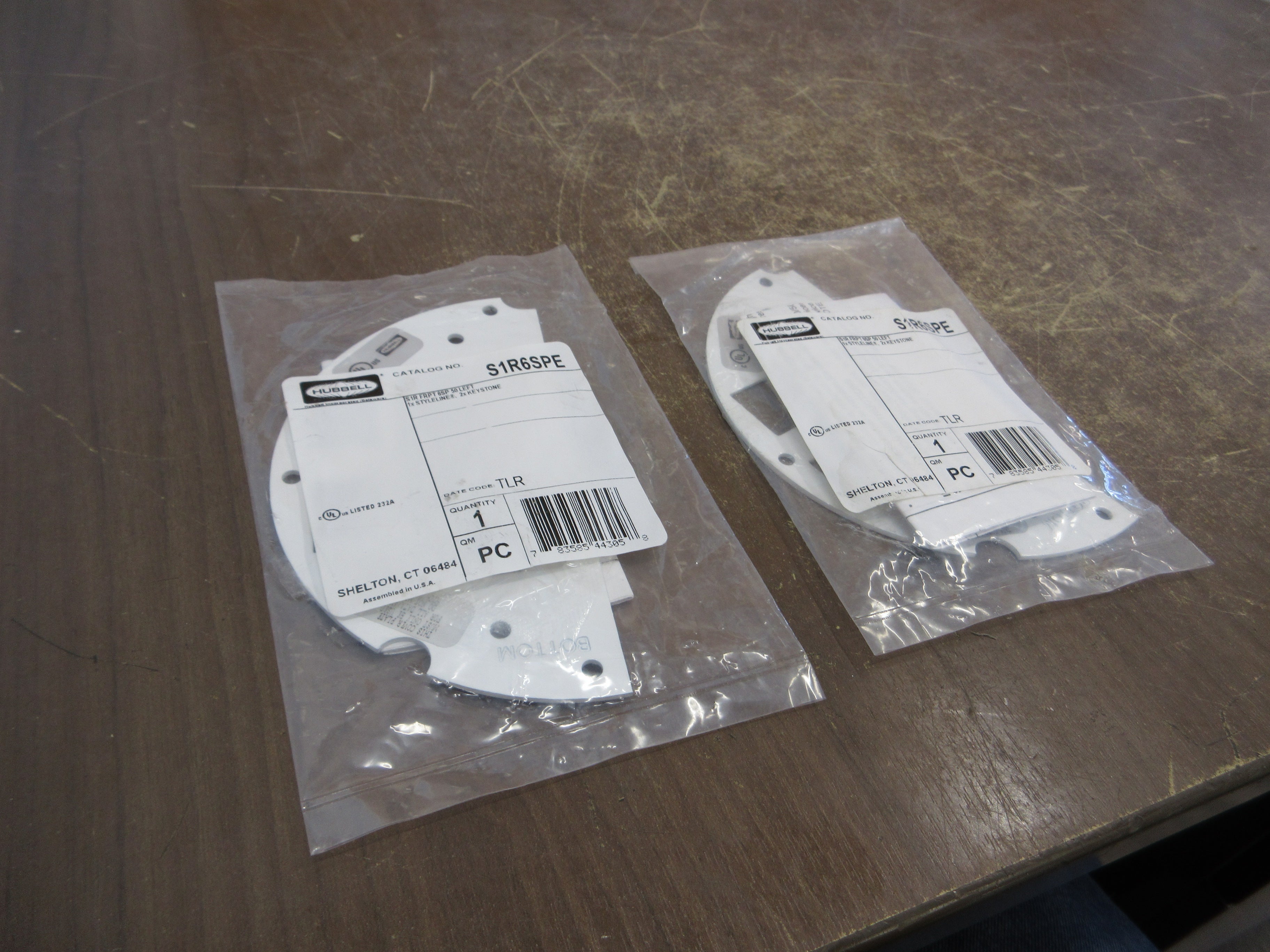 Hubbell Styleline Poke-Through Sub-Plate S1R6SPE *No Box* *Lot of 2* New Surplus