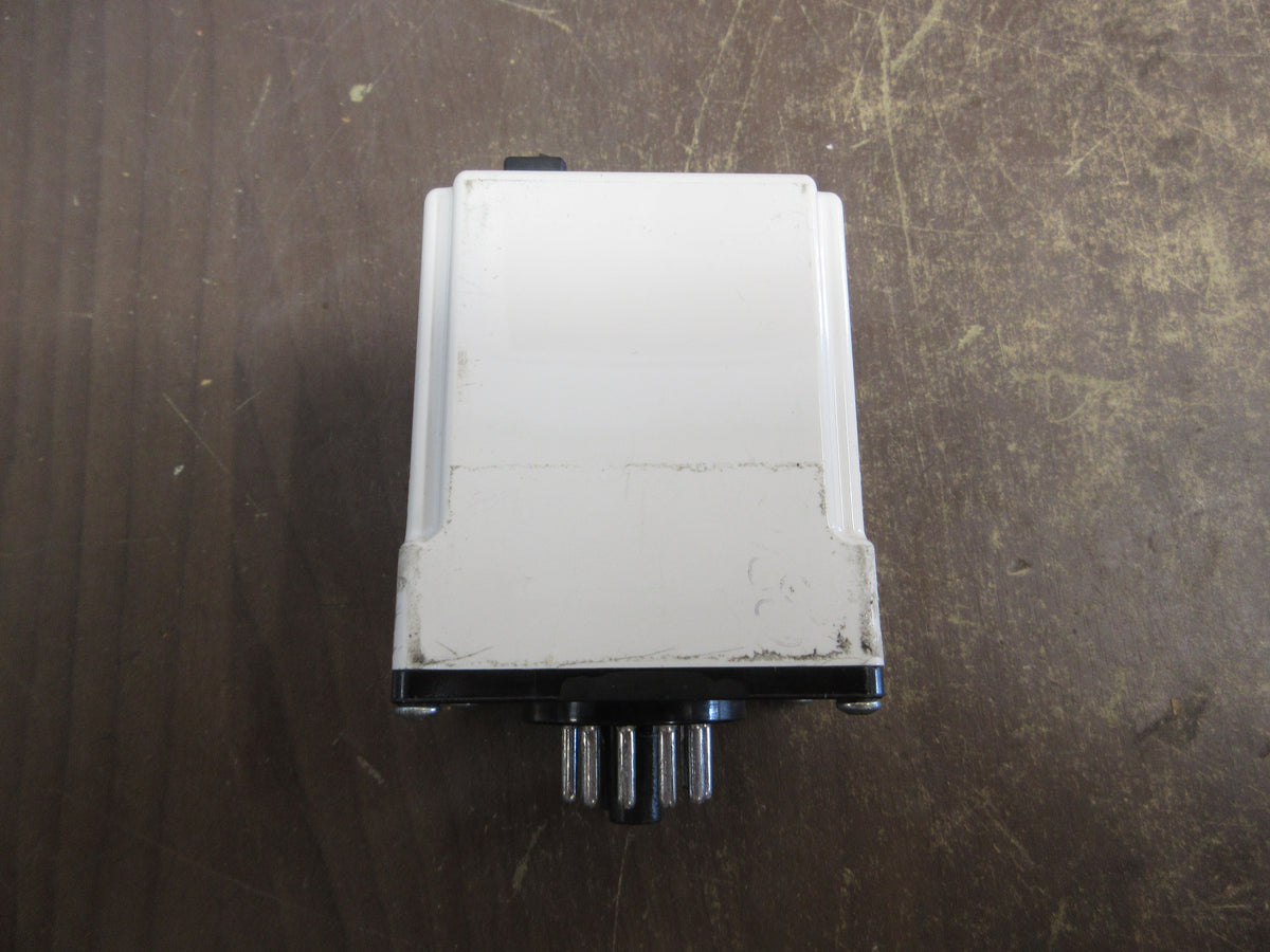 Macromatic Time Delay Relay TR-61622 Ser. B 120V Range: 0.1s-2Hr Off-Delay Used