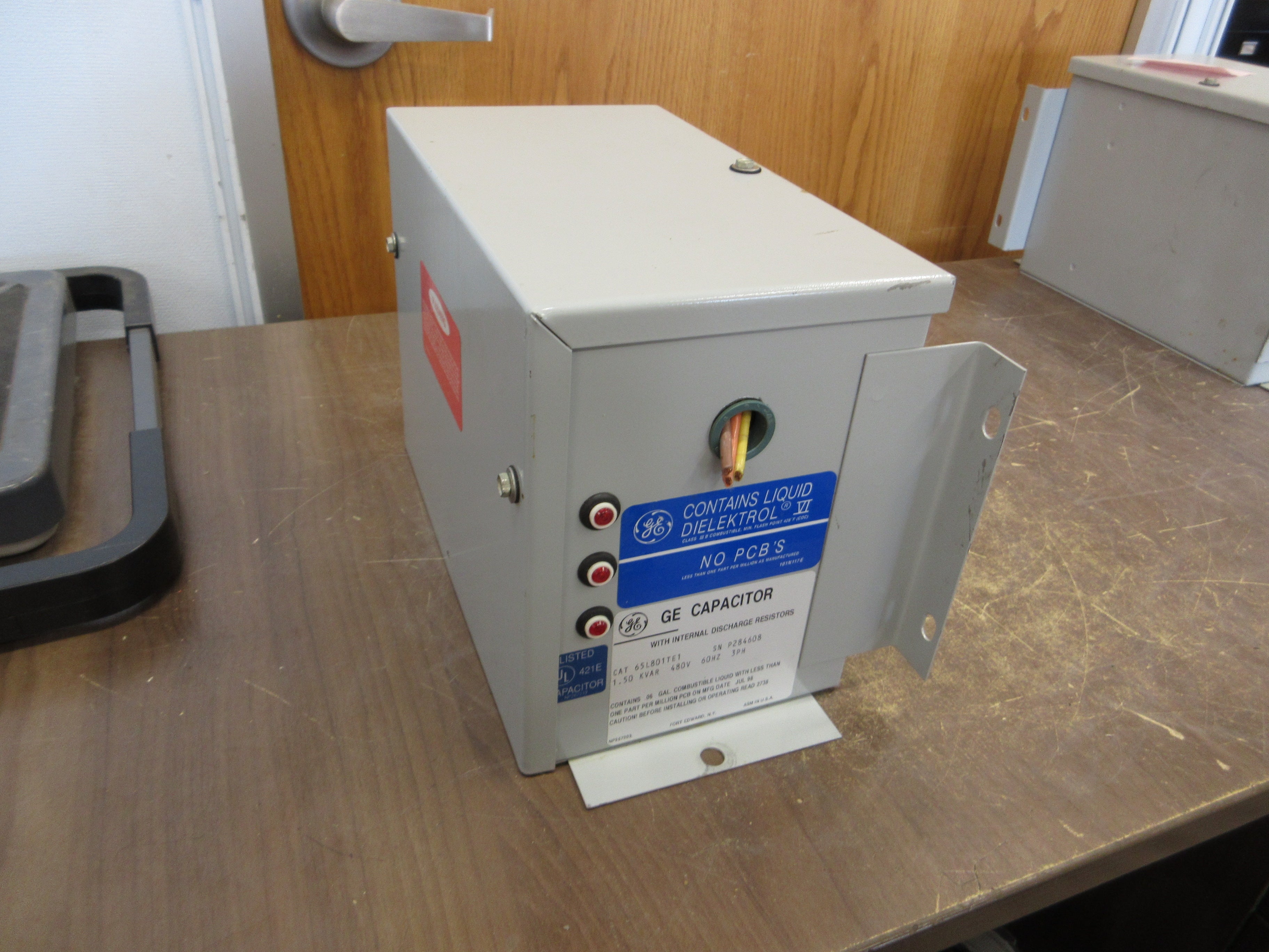 GE Capacitor 65L801TE1 1.5kVAR 480V 60Hz 3Ph Used