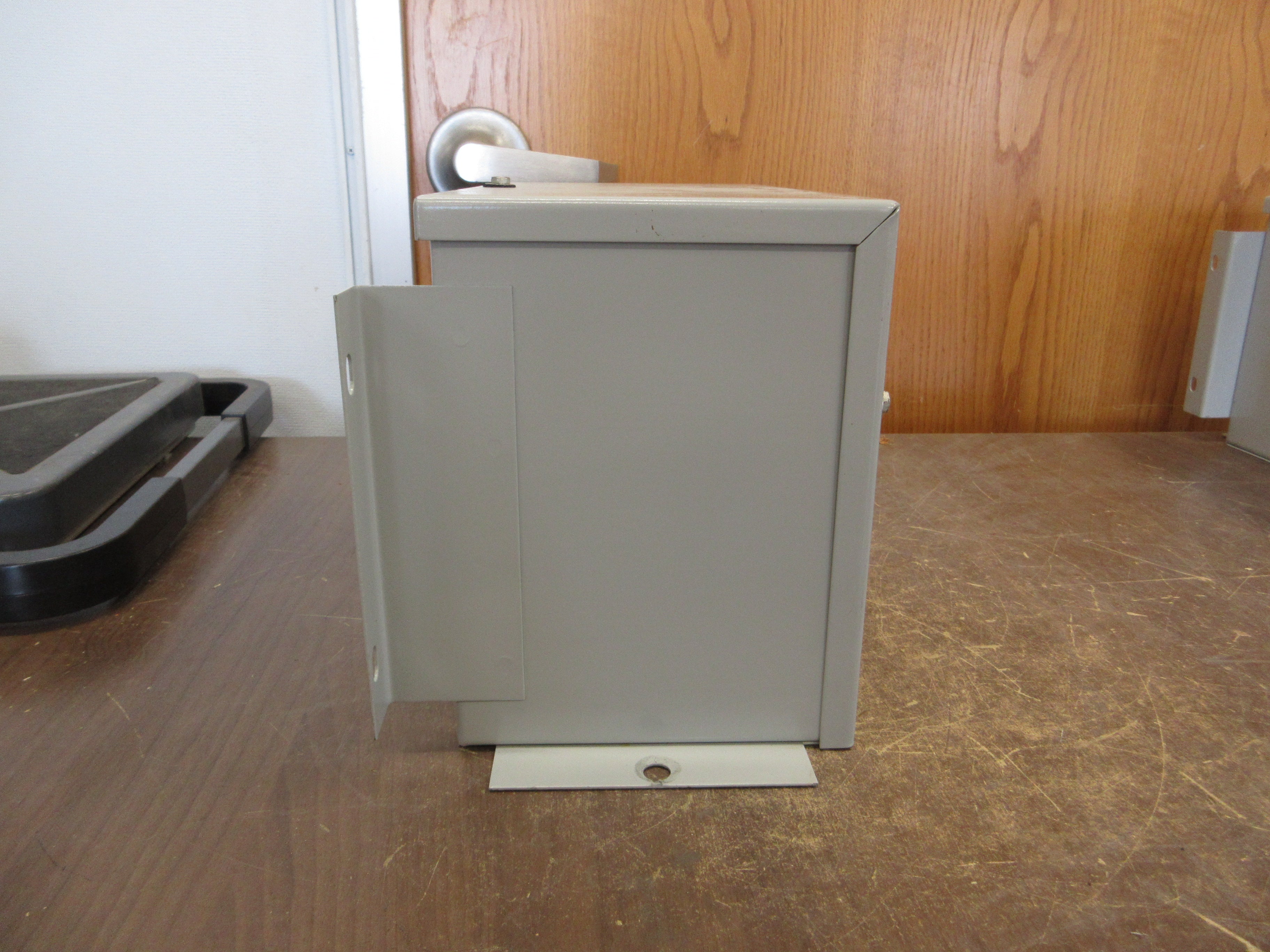 GE Capacitor 65L801TE1 1.5kVAR 480V 60Hz 3Ph Used