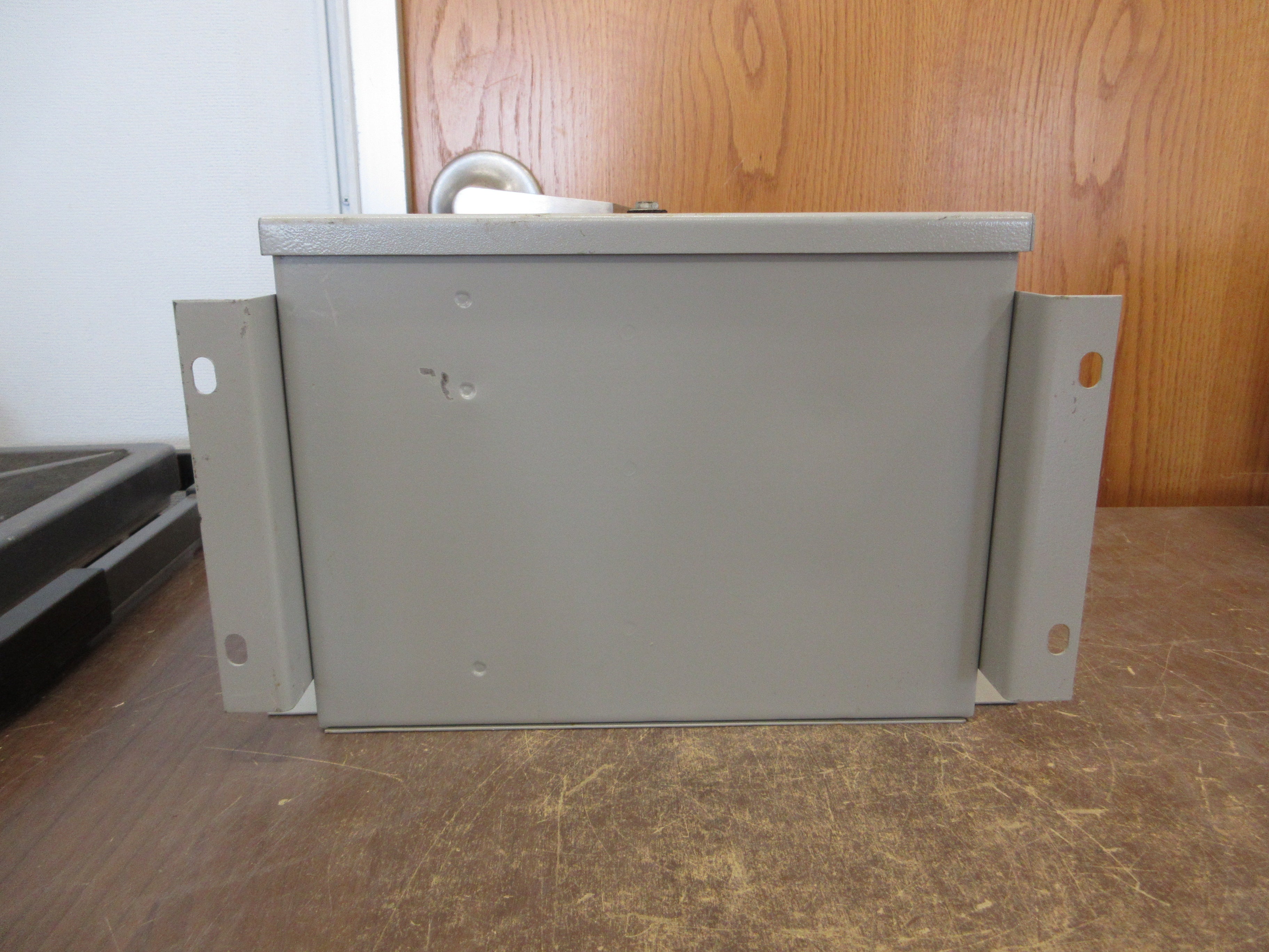 GE Capacitor 65L801TE1 1.5kVAR 480V 60Hz 3Ph Used