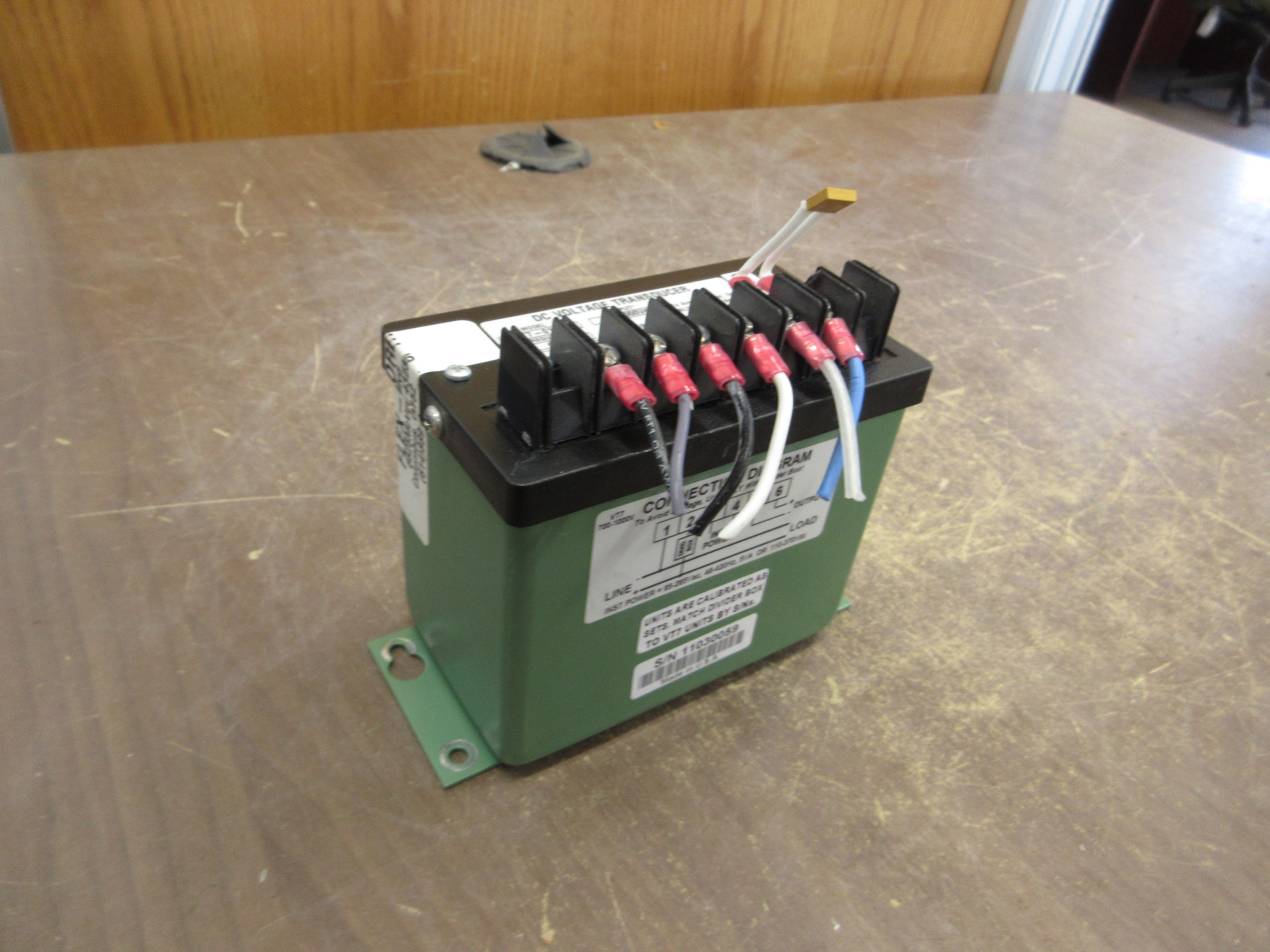 Flex-Core DC Voltage Transducer VT7-014D Input: 0-1000 VDC Used