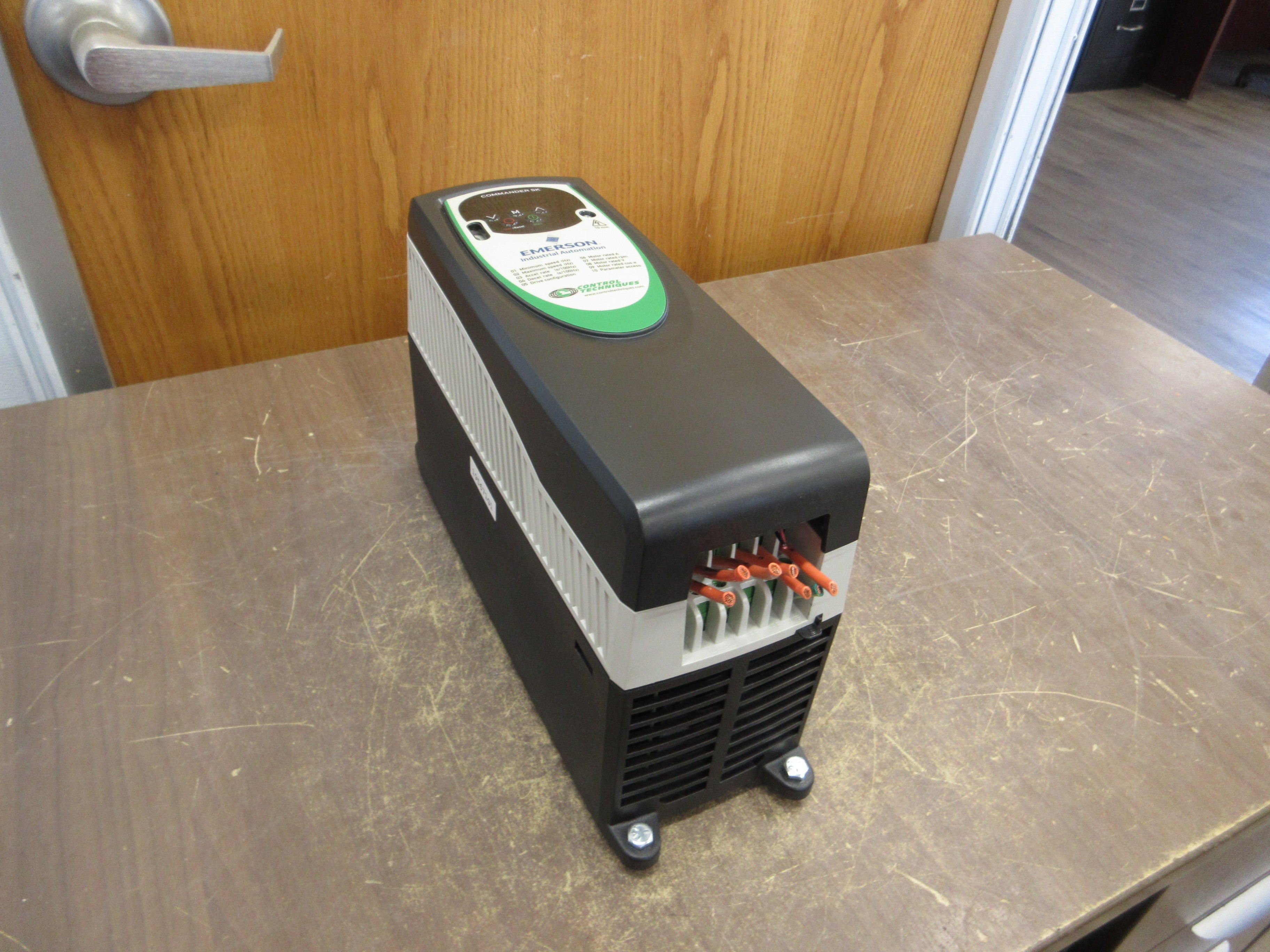 Emerson Control Techniques Commander SK AC Drive SKD3400750 10HP 3Ph Used