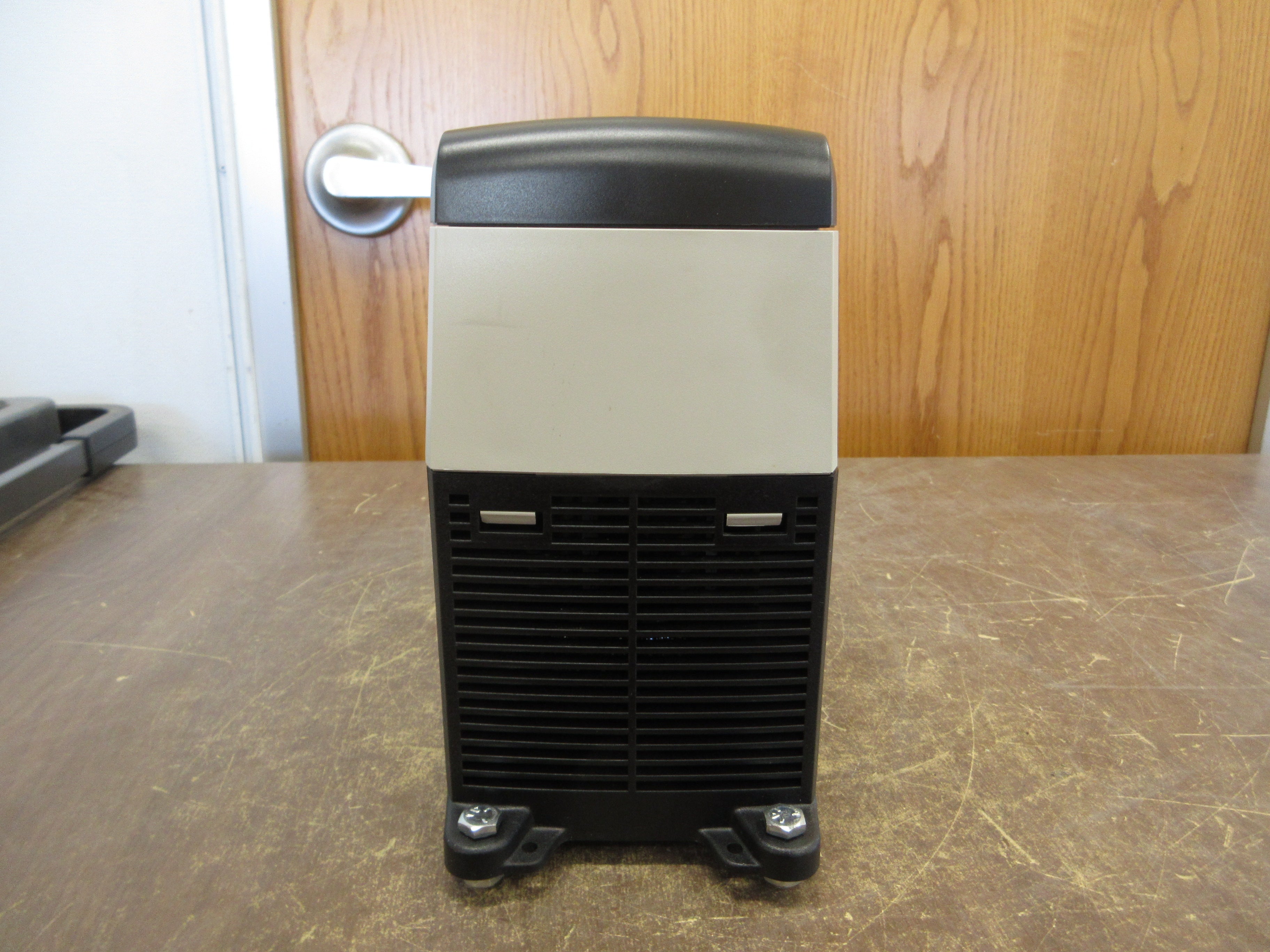 Emerson Control Techniques Commander SK AC Drive SKD3400750 10HP 3Ph Used