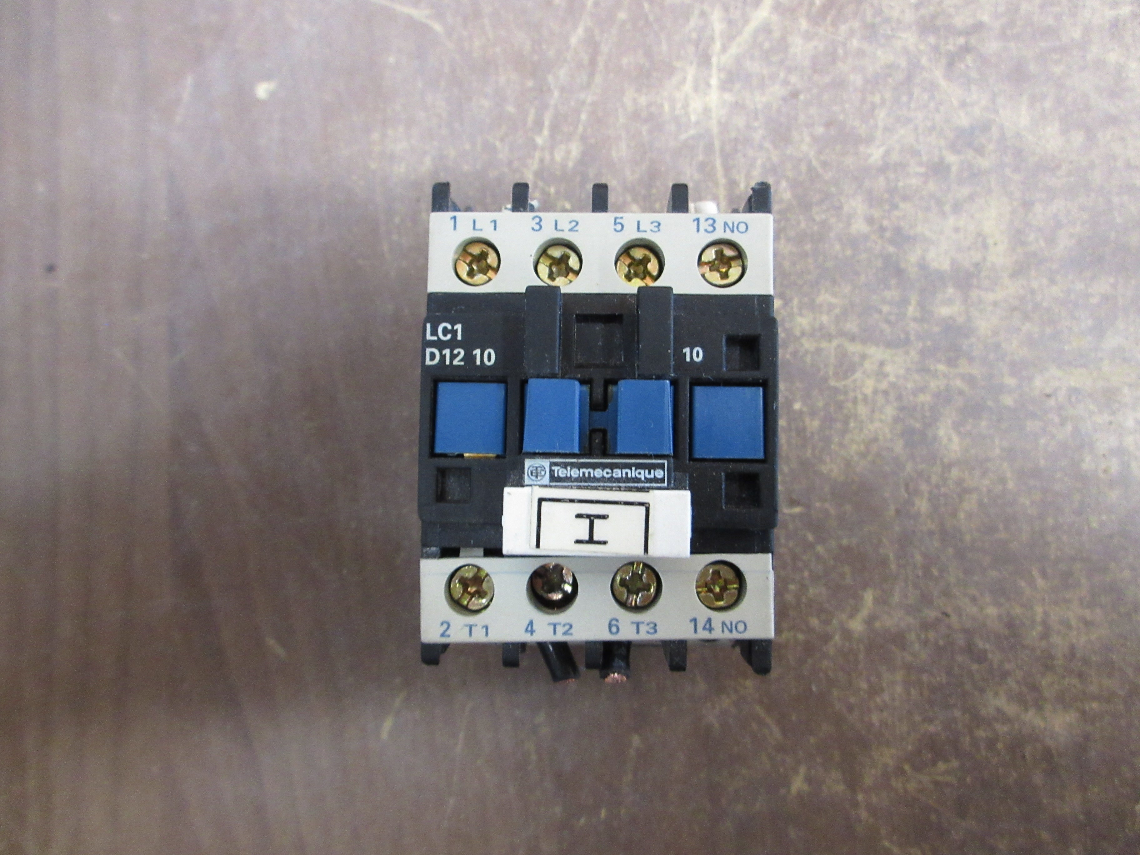Telemecanique Contactor LC1 D12 10 120V Coil 25A 600V Used