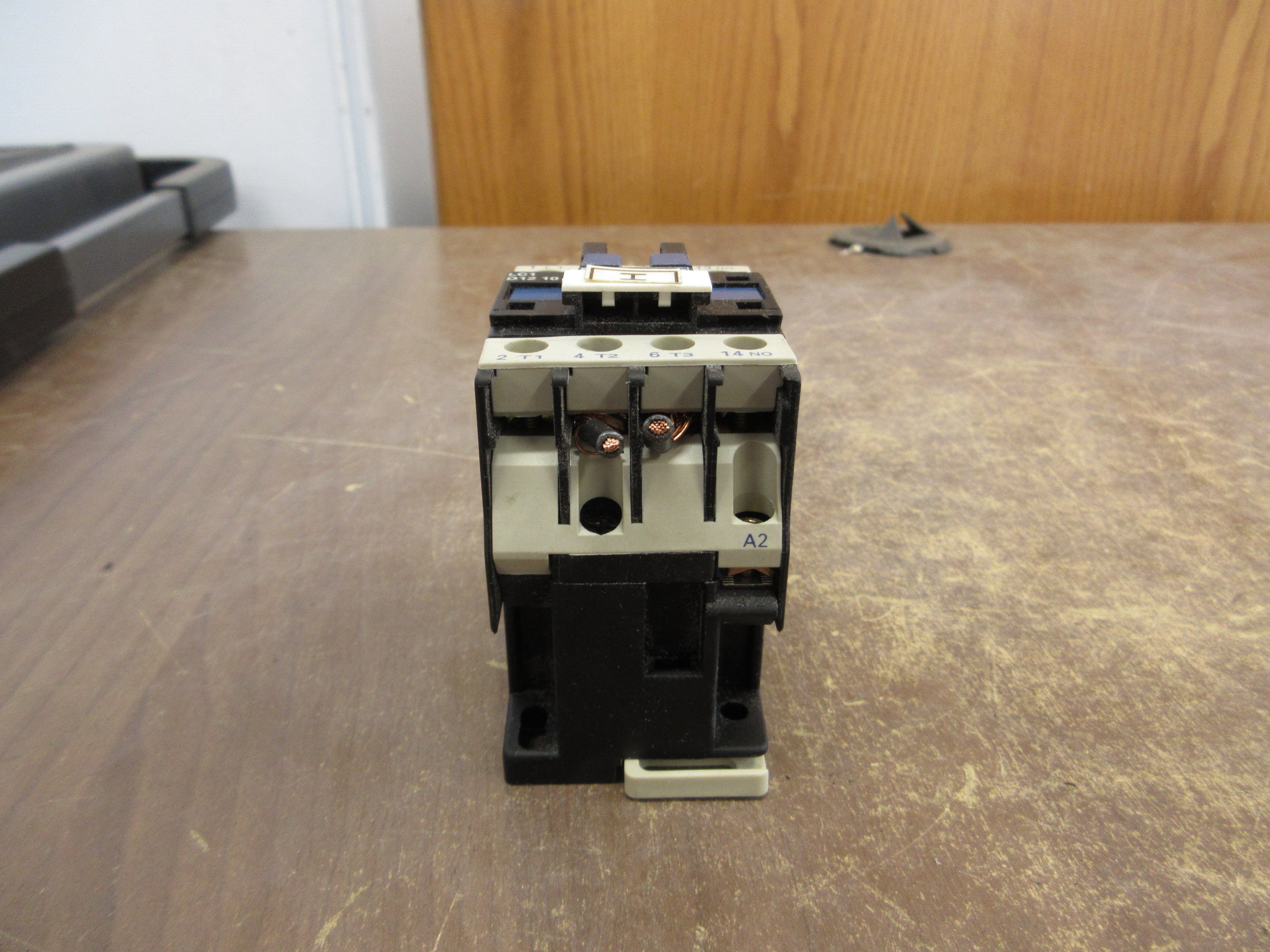 Telemecanique Contactor LC1 D12 10 120V Coil 25A 600V Used