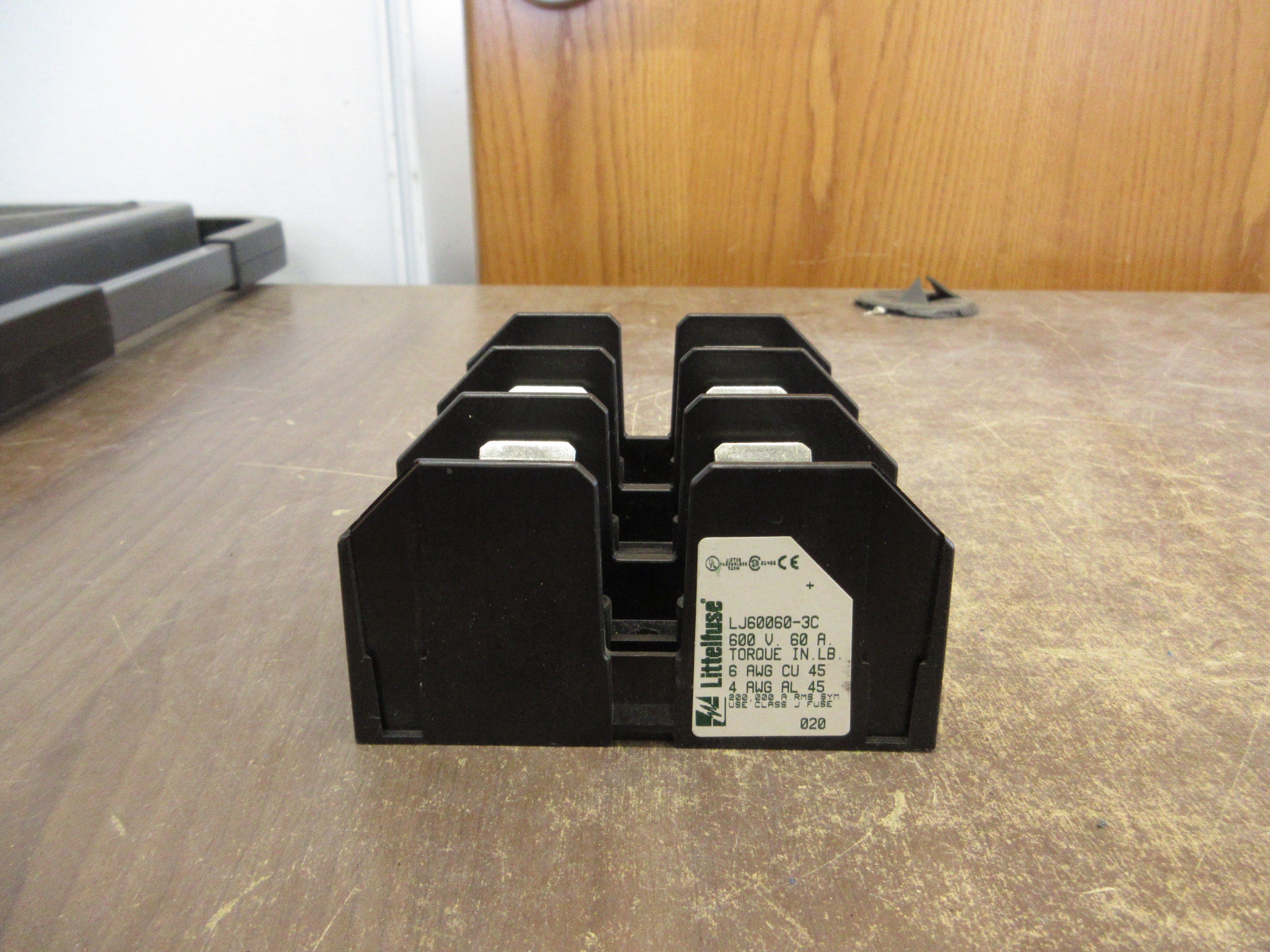 Littelfuse Fuseholder LJ60060-3C 60A 600V 3P *No Lug Screws* Used