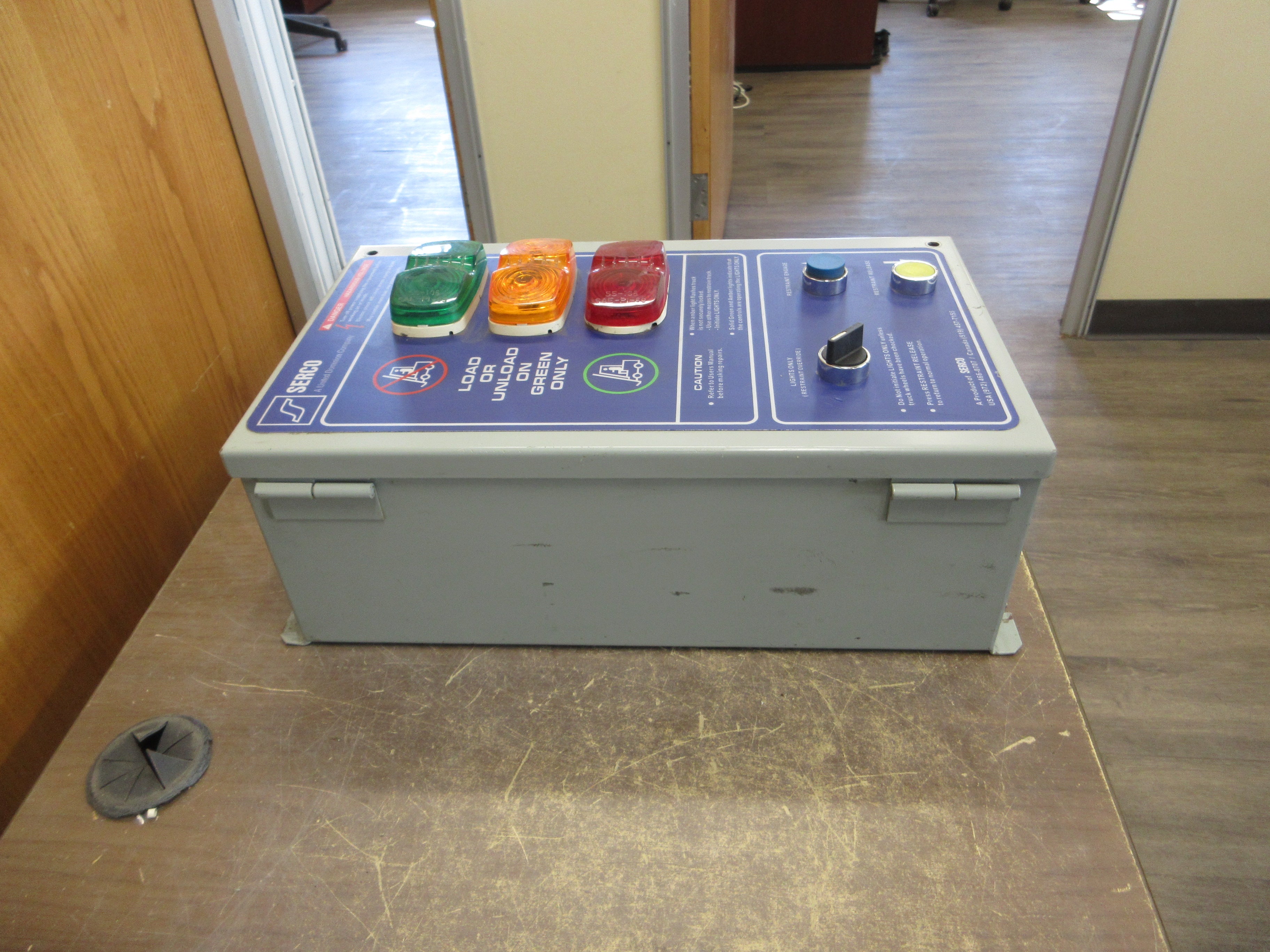 Serco Safety Loc Controller SL2060 *No Cover Screws* Used