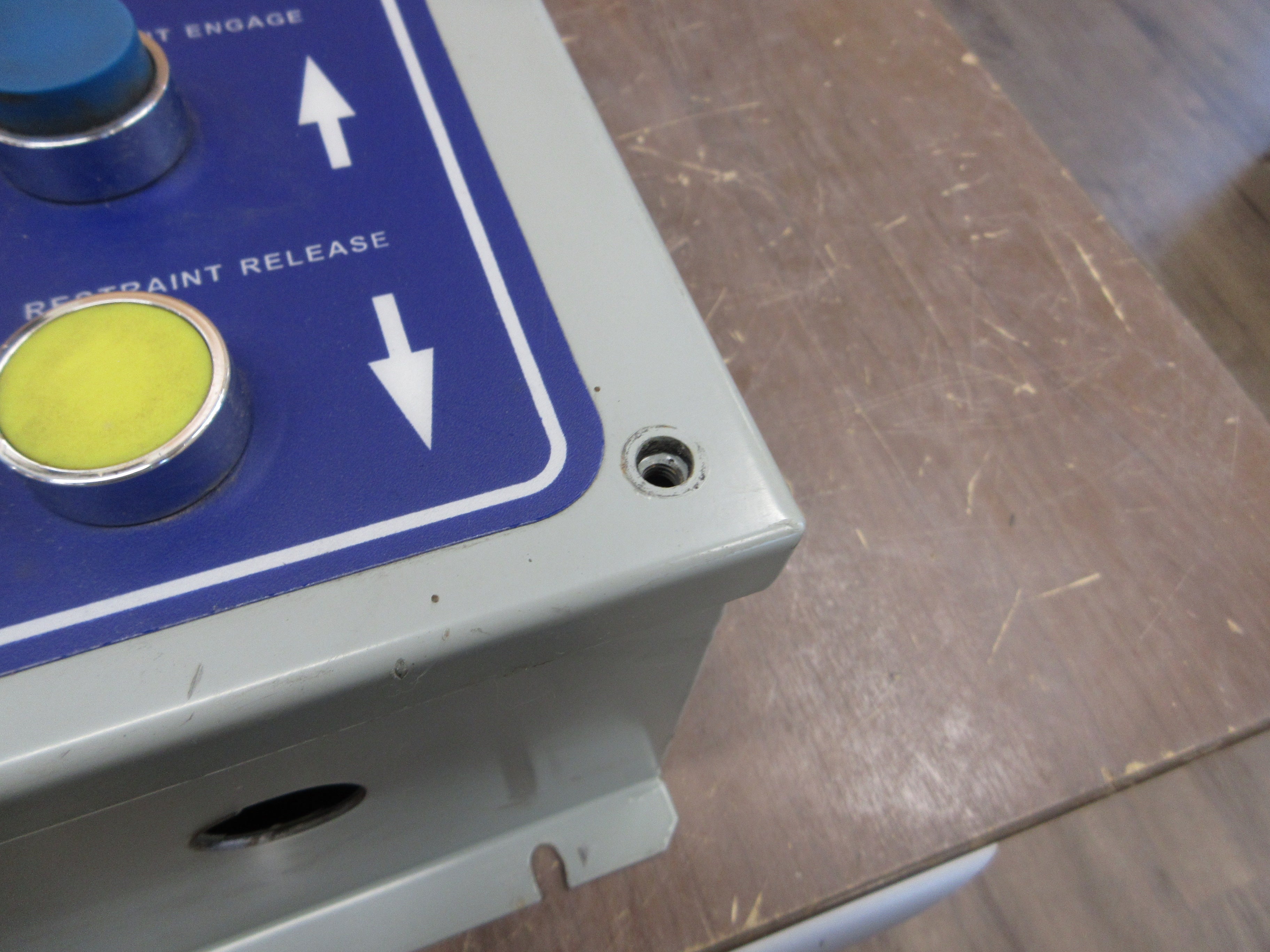 Serco Safety Loc Controller SL2060 *No Cover Screws* Used