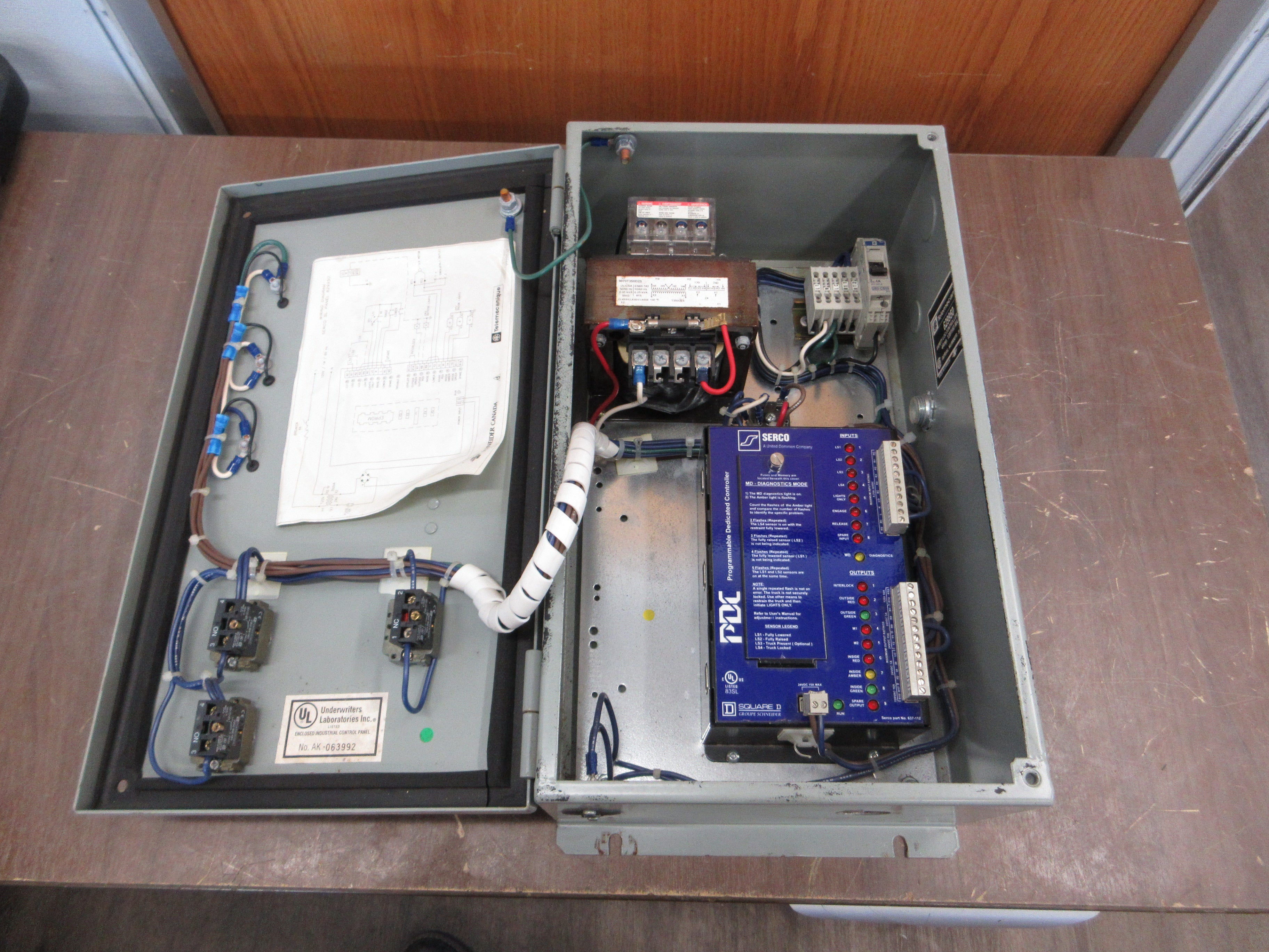 Serco Safety Loc Controller SL2060 *No Cover Screws* Used