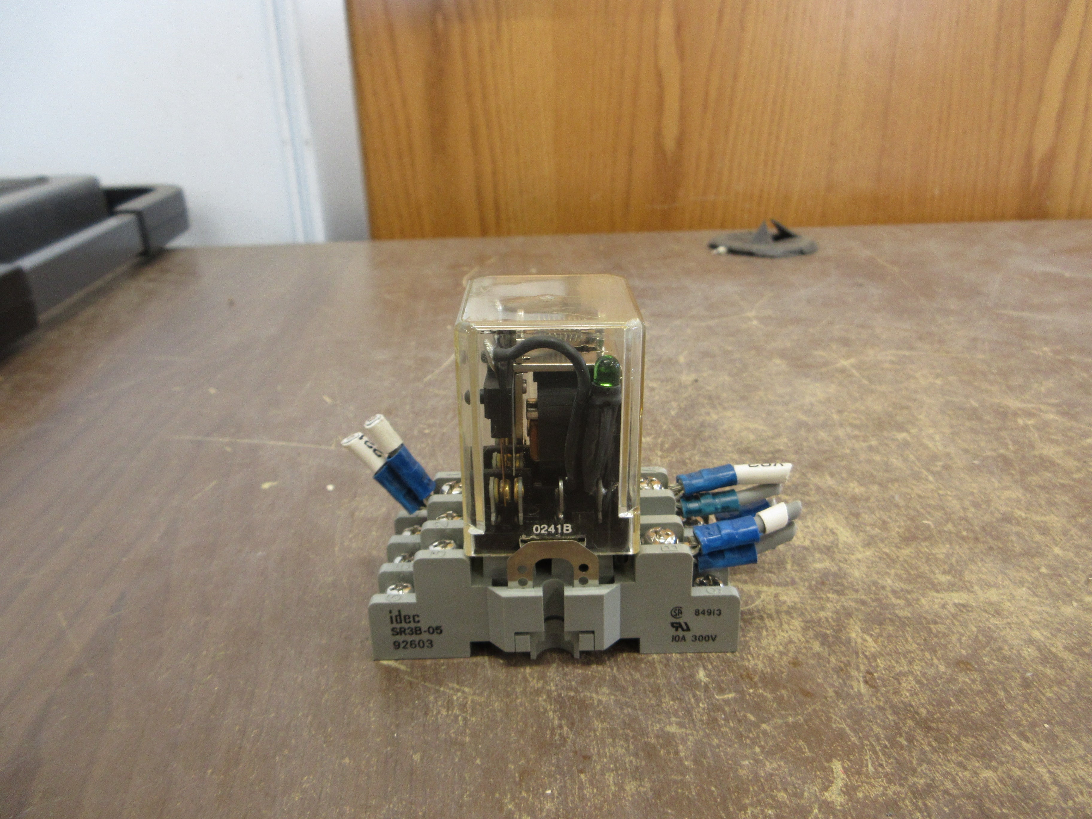 Magnecraft Struthers-Dunn Relay A283XCX296 120V Coil w/ Base Used