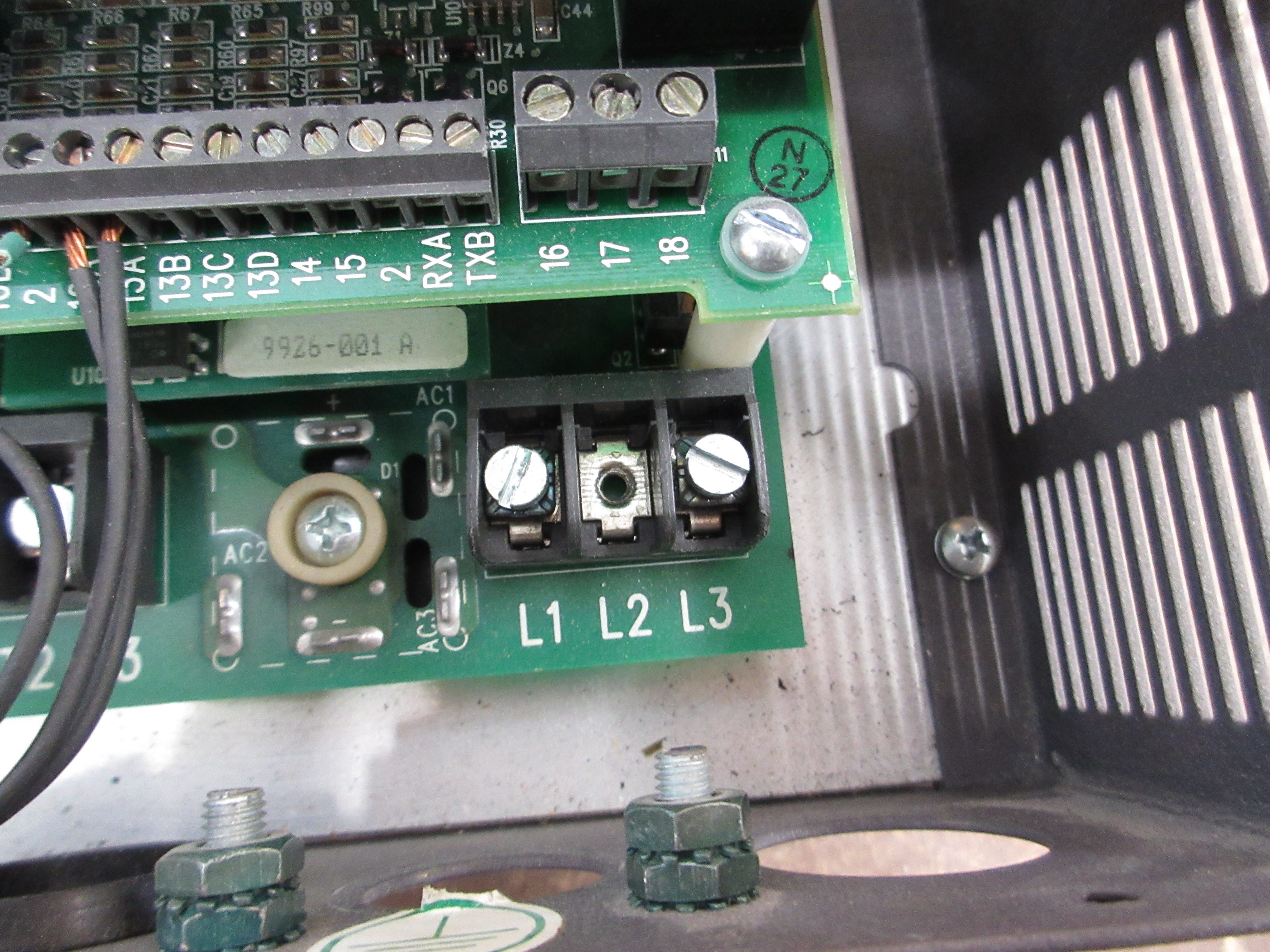 Teco Speecon 7210M AC Drive M2-0050-311 5HP 3Ph *No Cover Screws* Used