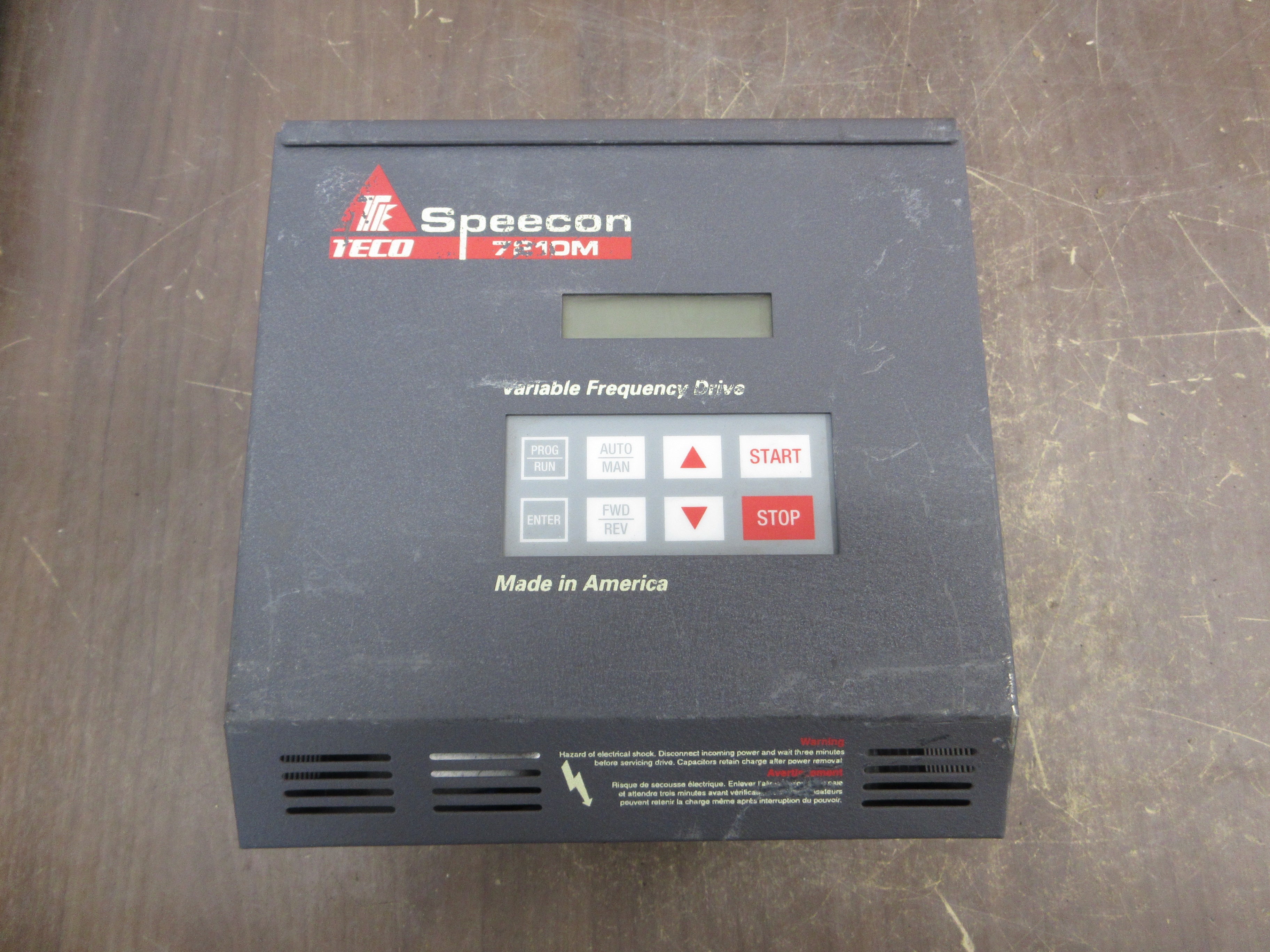 Teco Speecon 7210M AC Drive M2-0050-311 5HP 3Ph *No Cover Screws* Used