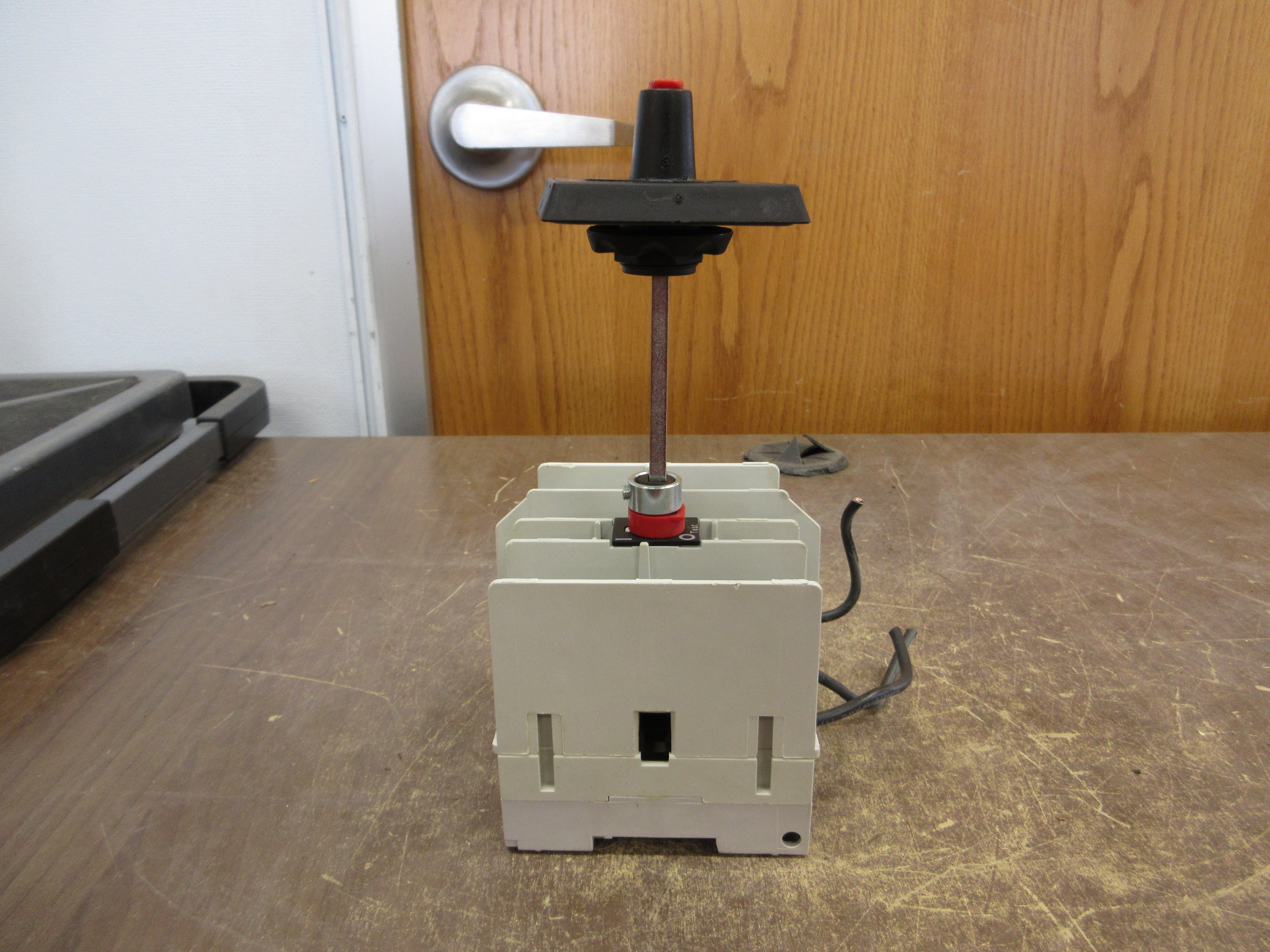 ABB Fusible Disconnect Switch OS 30AJ12 30A 600V 3P *No Fuse Holders* Used