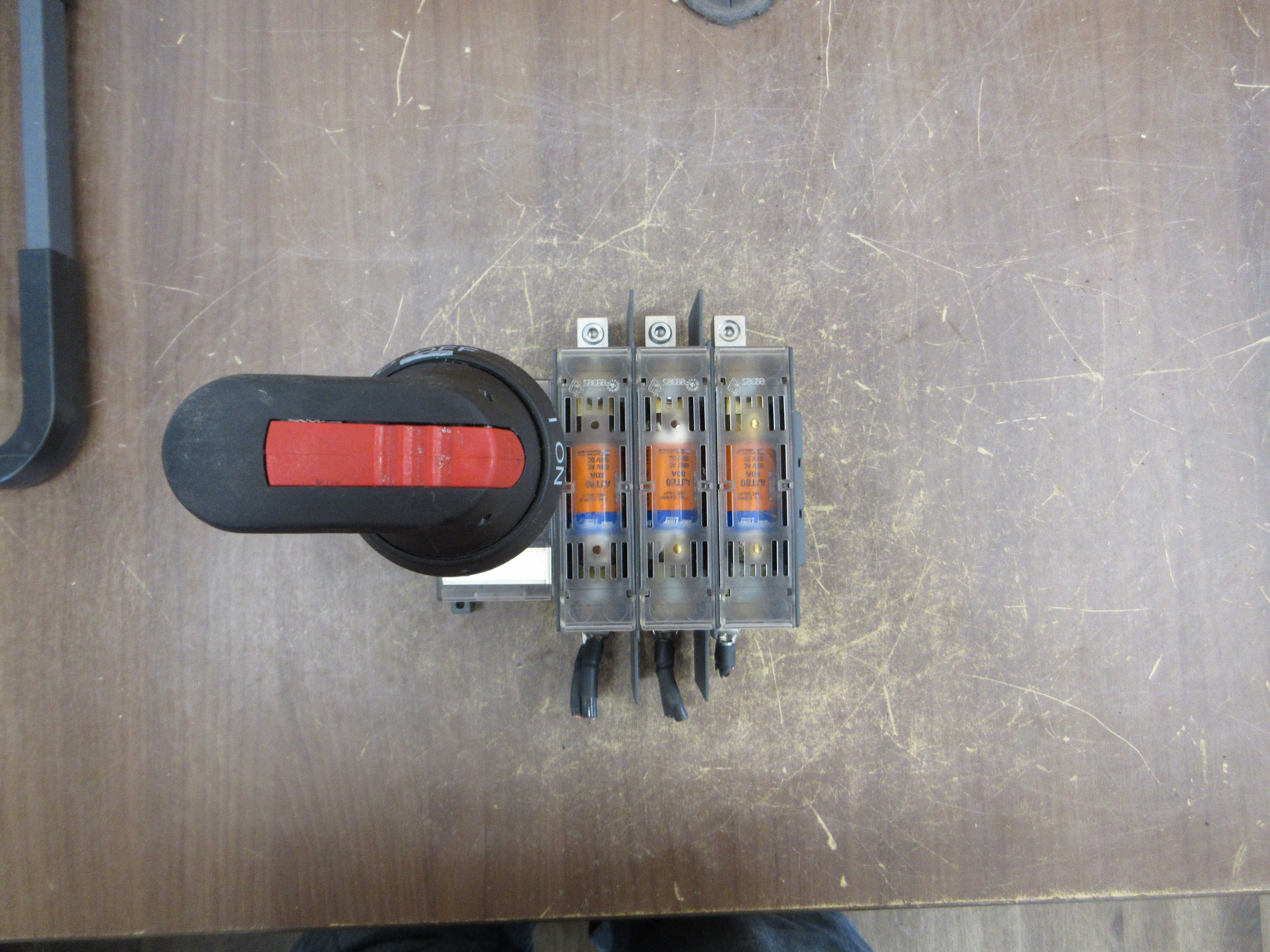 ABB Fusible Disconnect Switch OS 100J03 100A 600V 3P (3) 80A Fuses Used