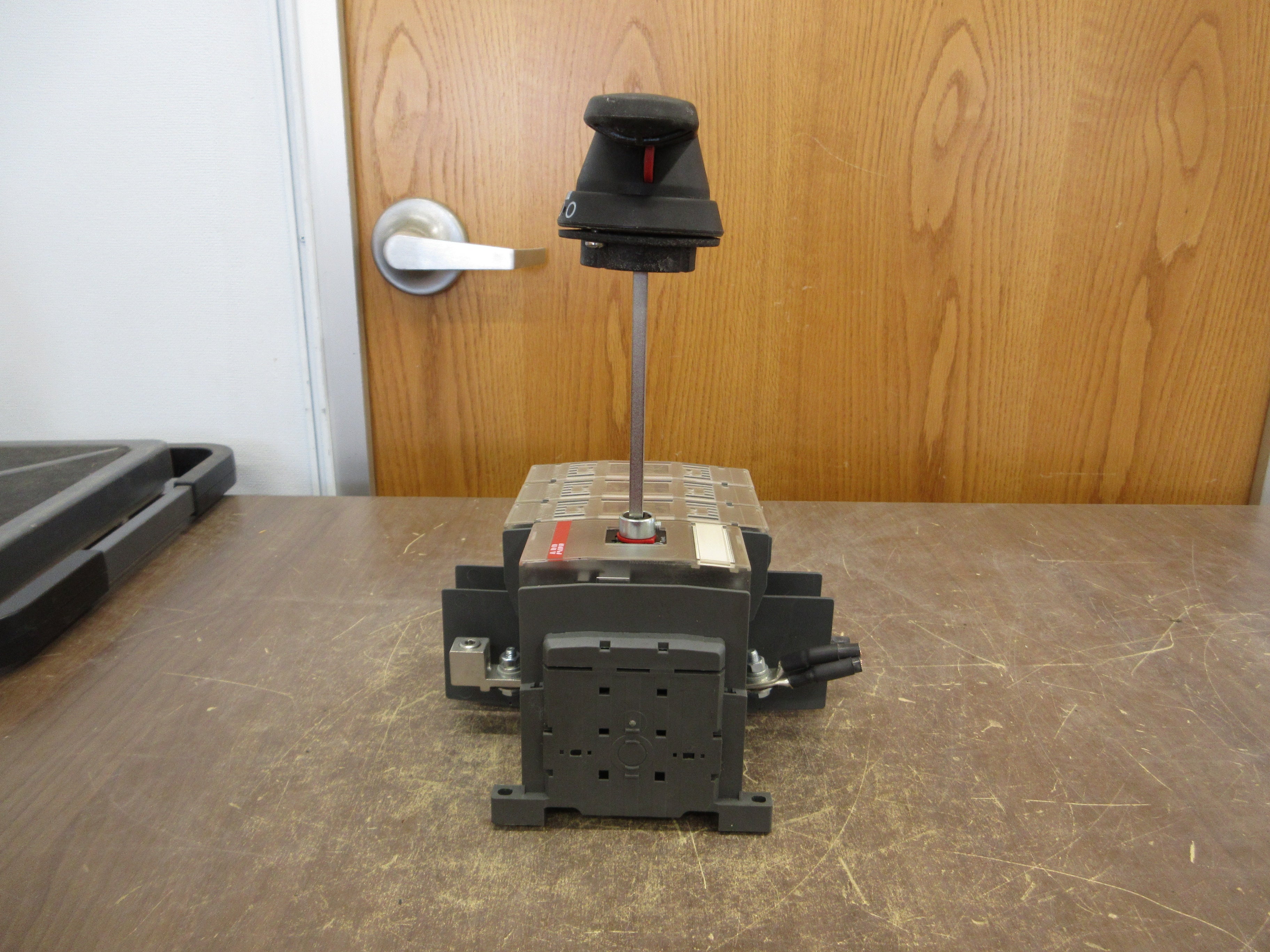 ABB Fusible Disconnect Switch OS 100J03 100A 600V 3P (3) 80A Fuses Used