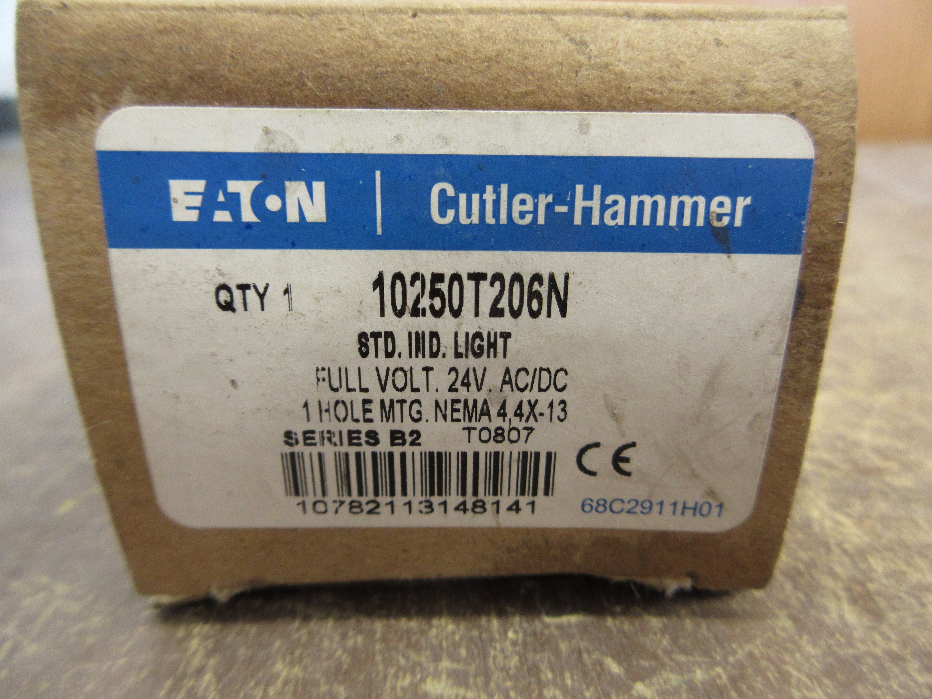Eaton Indicator Light 10250T206N Ser. B2 24V Nema 4X New Surplus