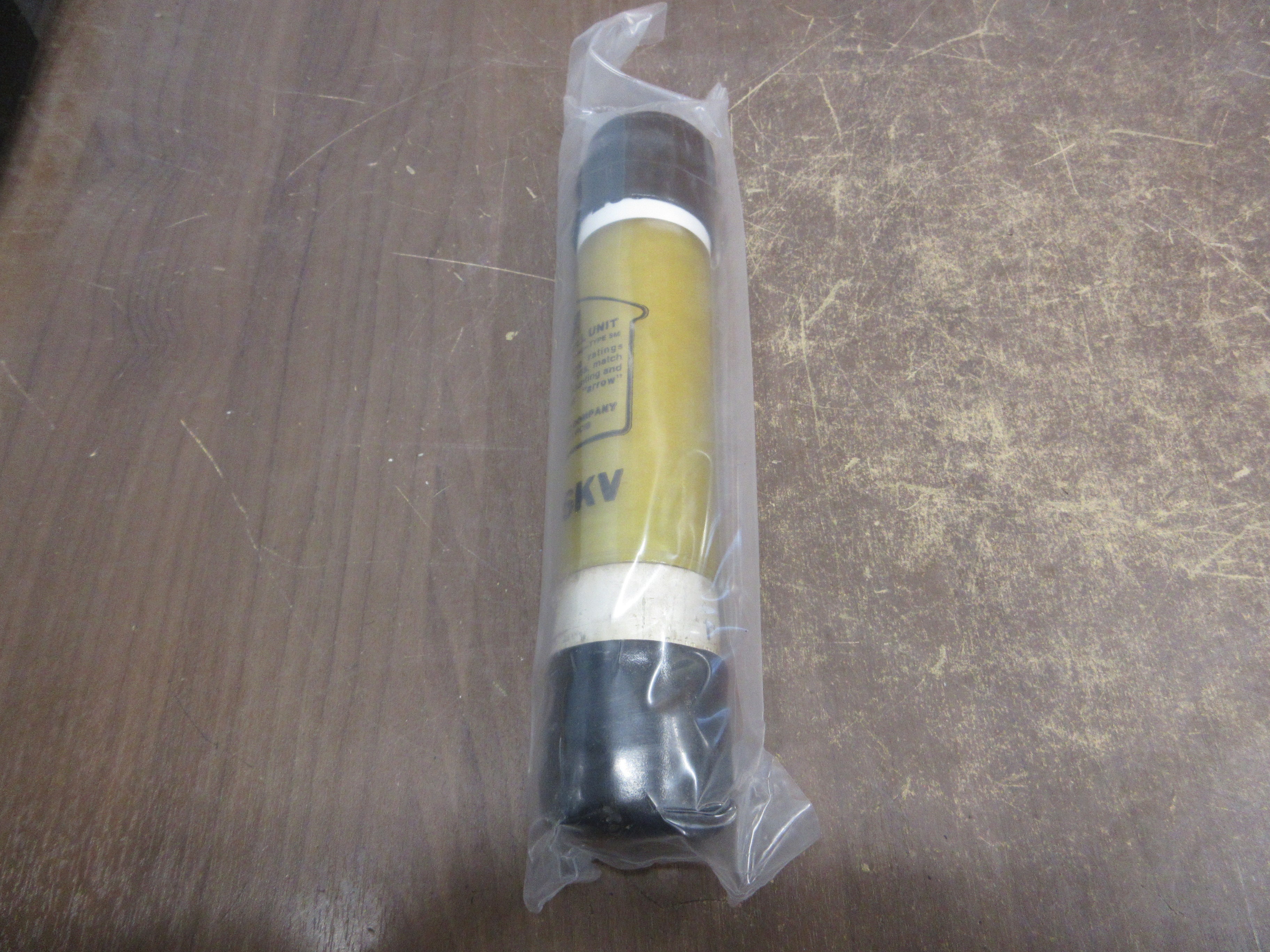 S&C SM-5 Fuse Refill Unit 130300R4 200E 4.16kV New Surplus