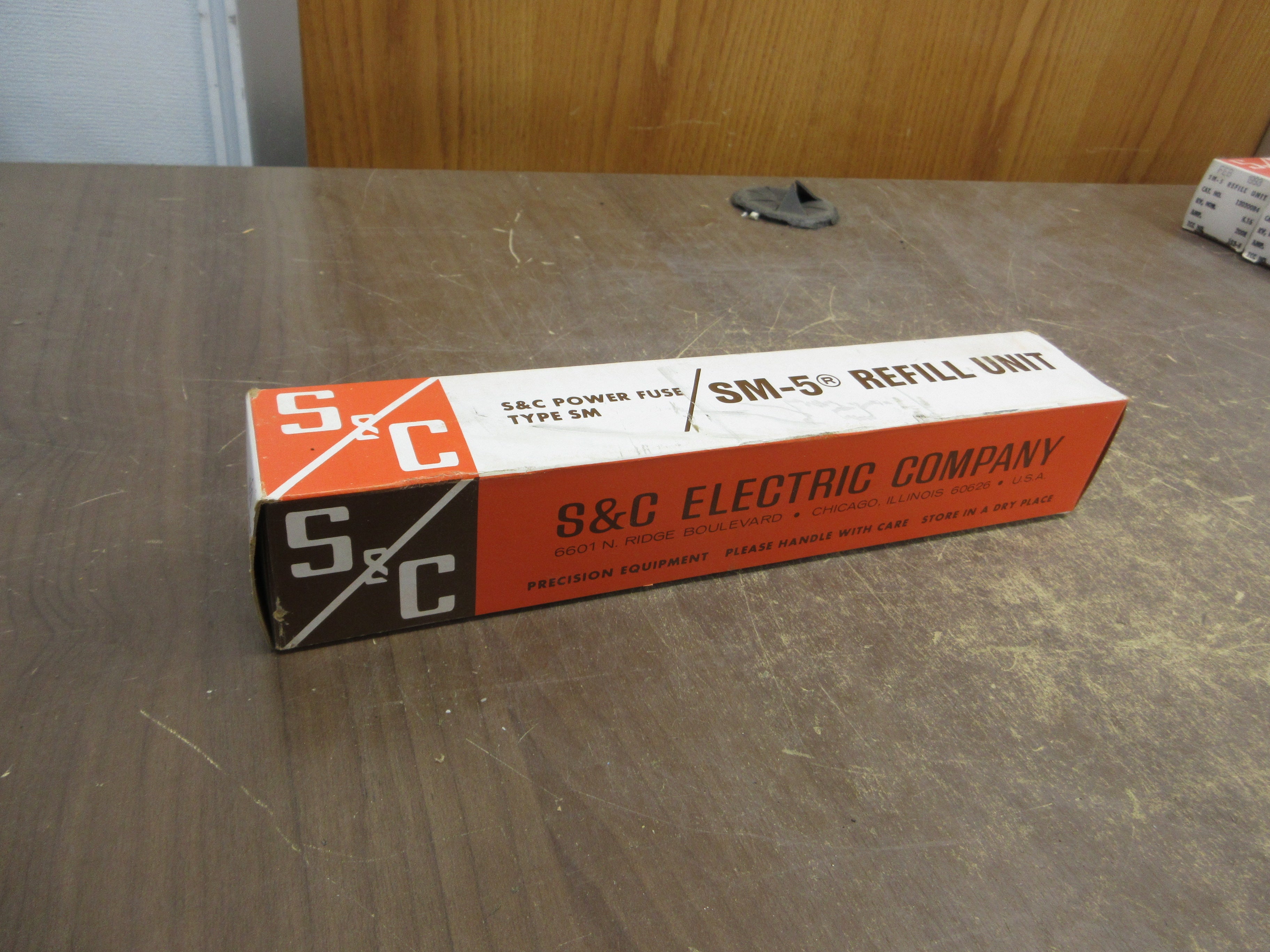 S&C SM-5 Fuse Refill Unit 130300R4 200E 4.16kV New Surplus