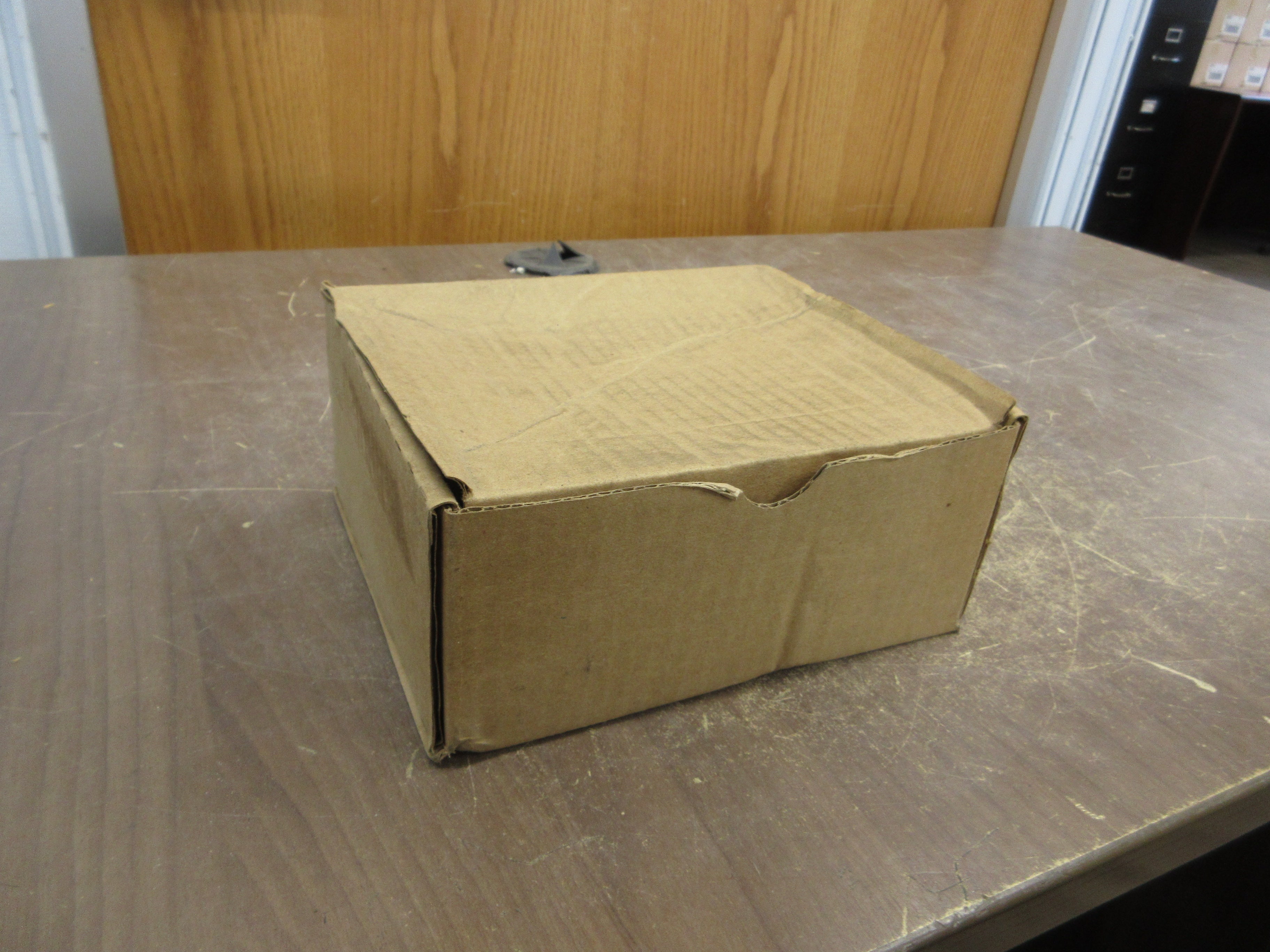 Cooper Crouse-Hinds Condulet Cast Device Box FSD212 Size: 3/4" Two-Gang