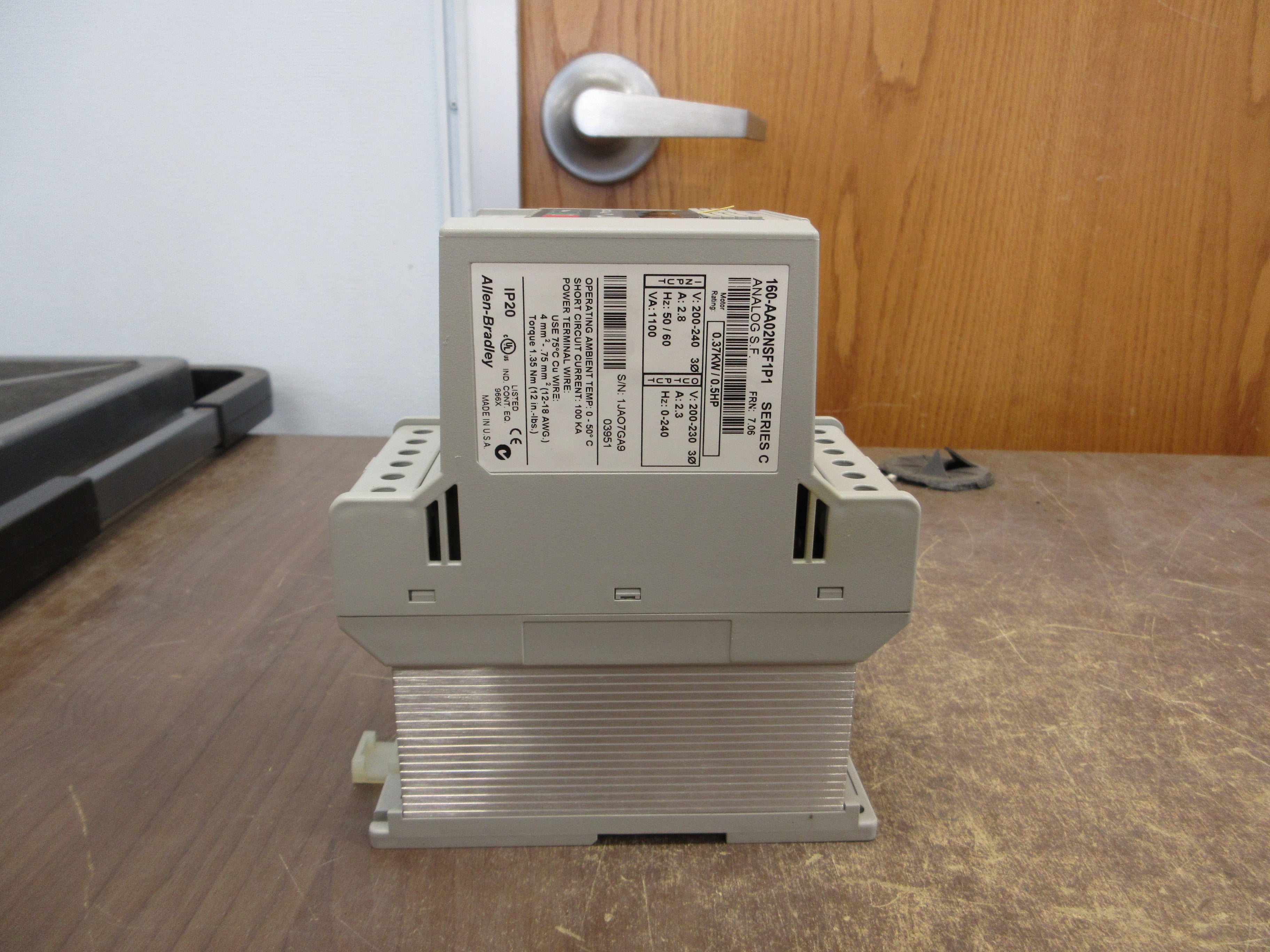 Allen-Bradley Analog S.F. Speed Controller 160-AA02NSP1 Ser. C FRN: 7.06 0.5HP