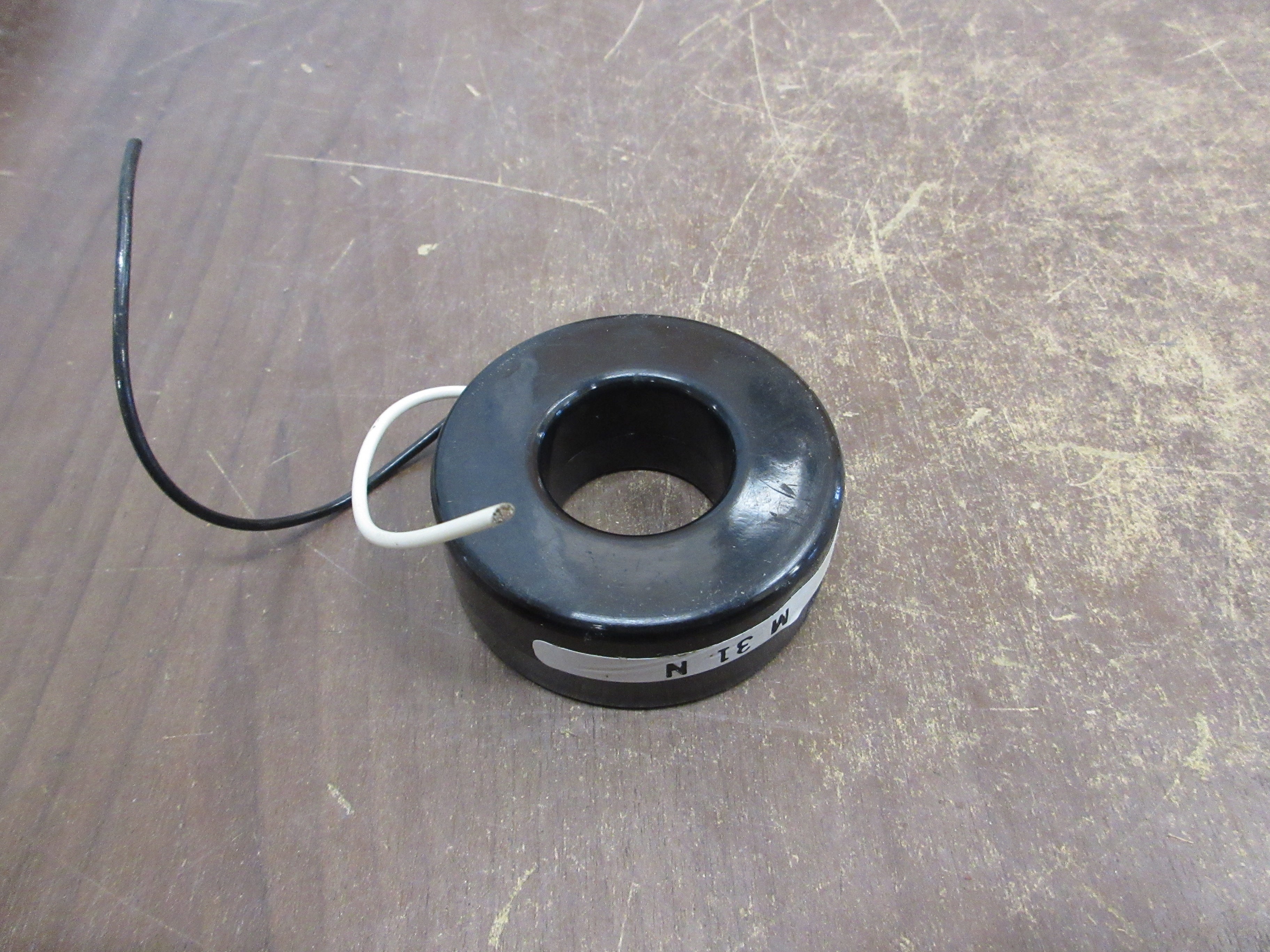 Square D Current Transformer 2N-201 Ratio 200:5A 25-400Hz Used