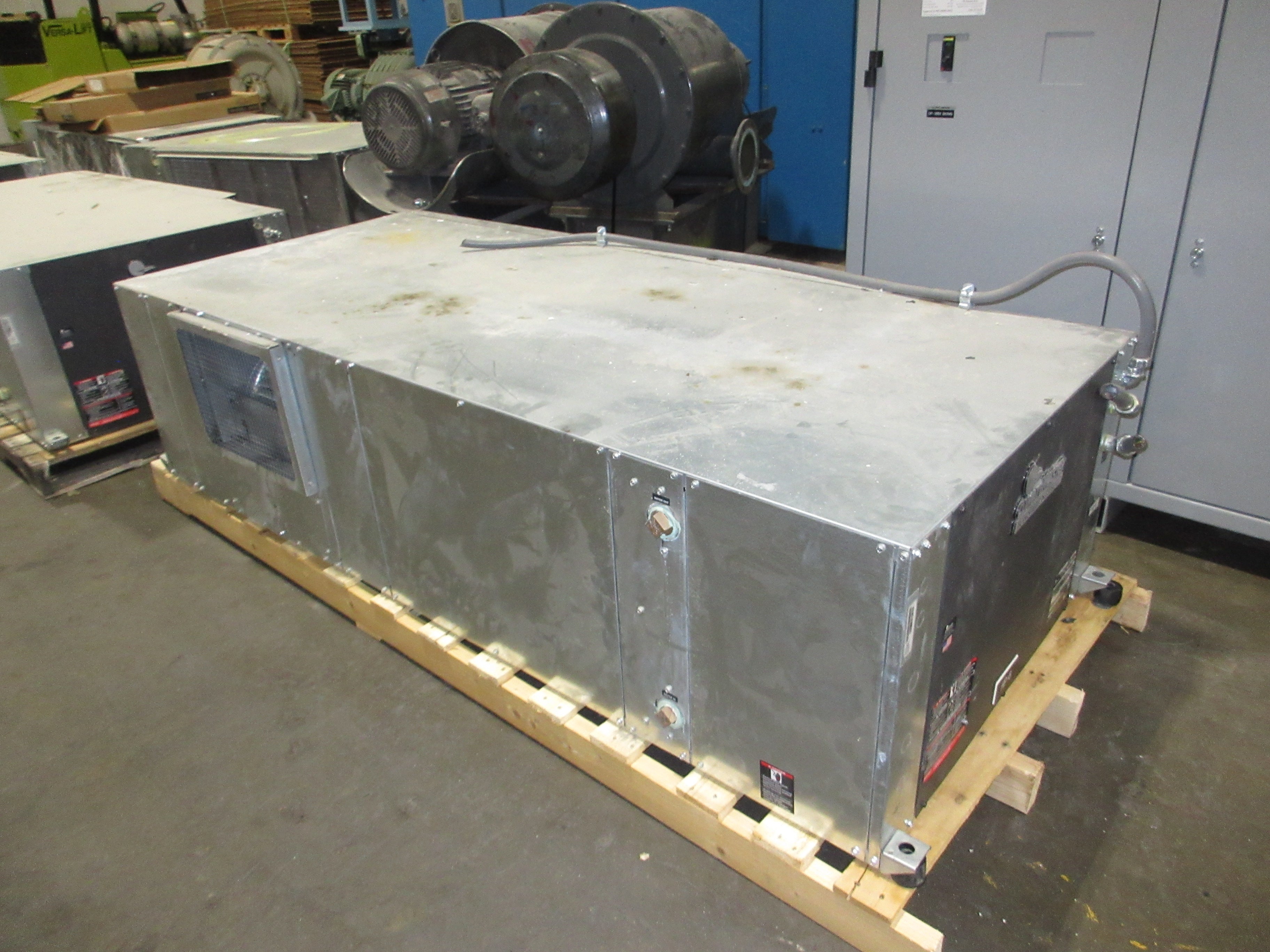 ClimateMaster Tranquility Water-Source Heat Pump TCH120AFCEACWSS 460V 60Hz 3Ph Used