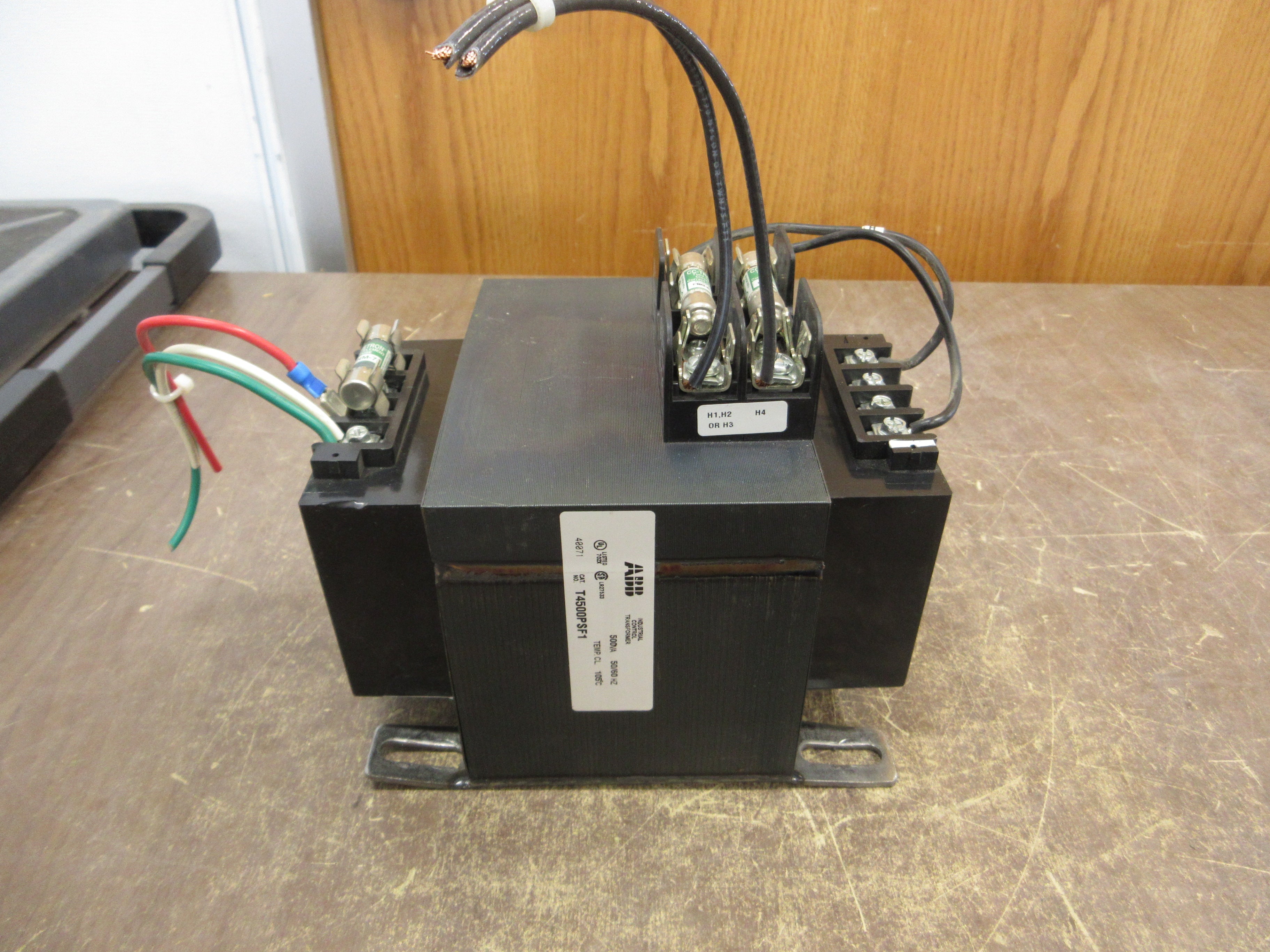 ABB Control Transformer T4500PSF1 500VA Pri: 208/240/480V Sec: 120V 50/60Hz Used
